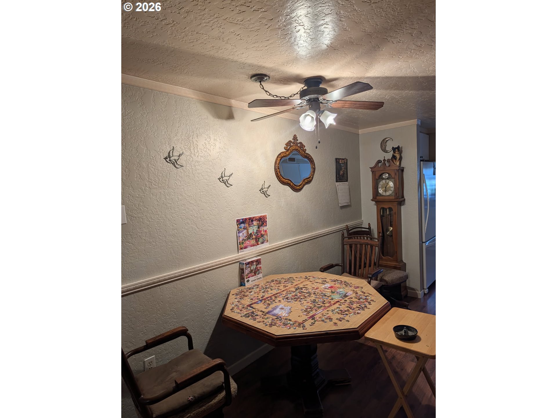 206 1/2 S Main St Property Photo 4