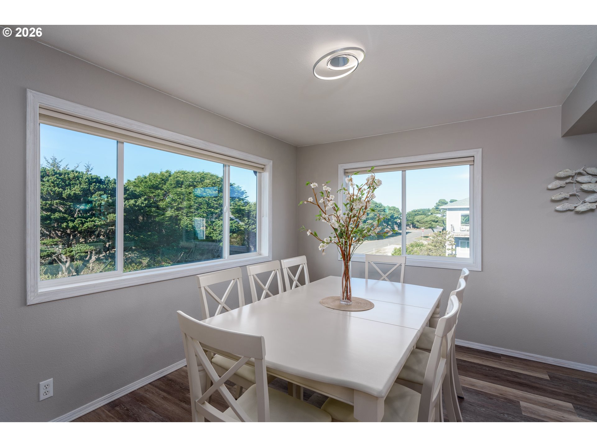 2131 Beach Loop Drive Property Photo 11