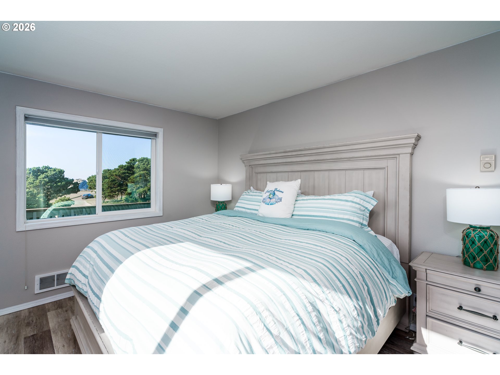 2131 Beach Loop Drive Property Photo 16
