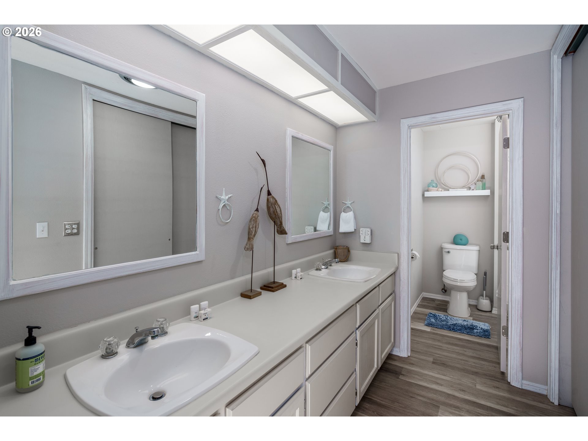 2131 Beach Loop Drive Property Photo 22