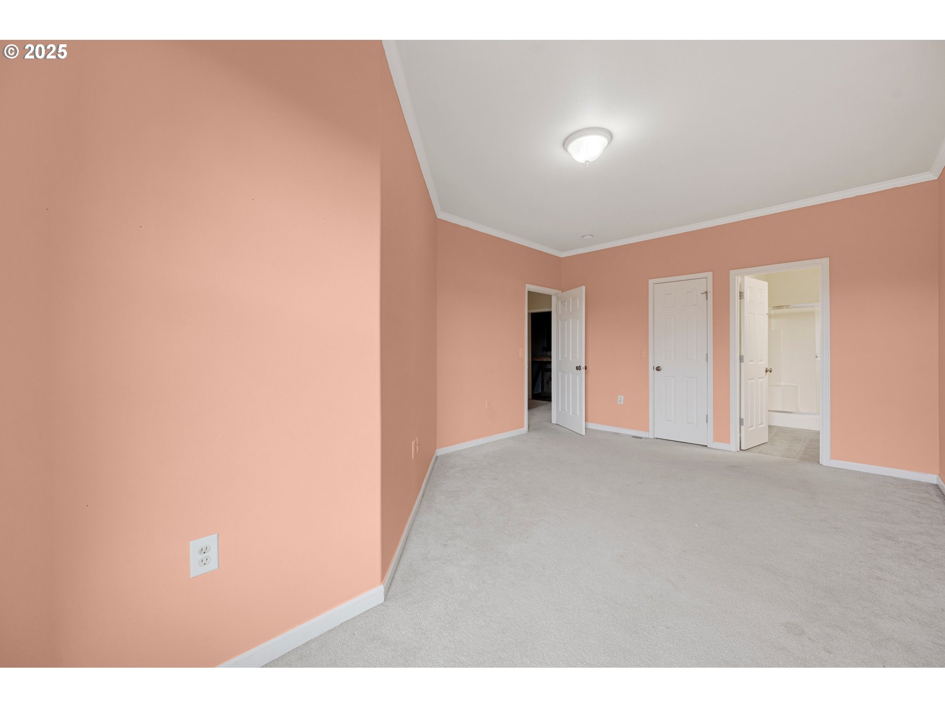 850 Springtree Ln Property Photo 15