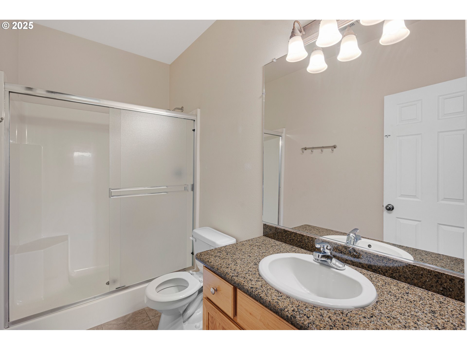 850 Springtree Ln Property Photo 16