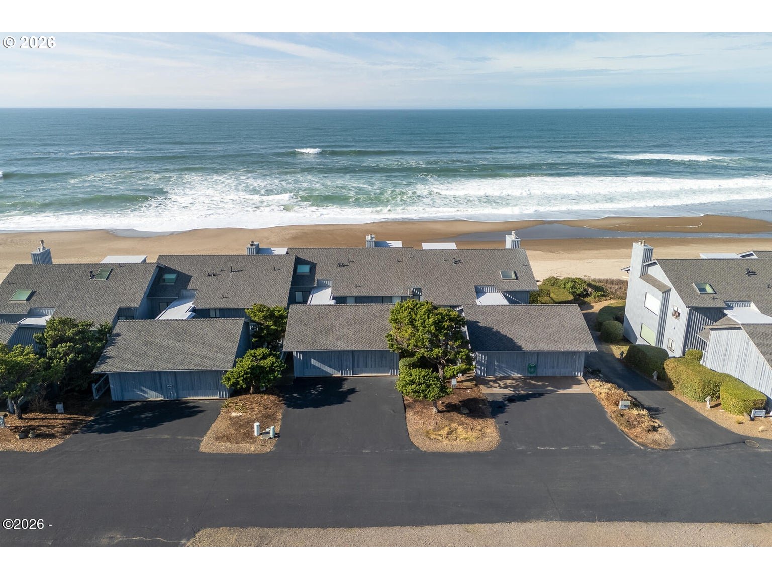 4175 N Highway 101 E-5 Property Photo 1