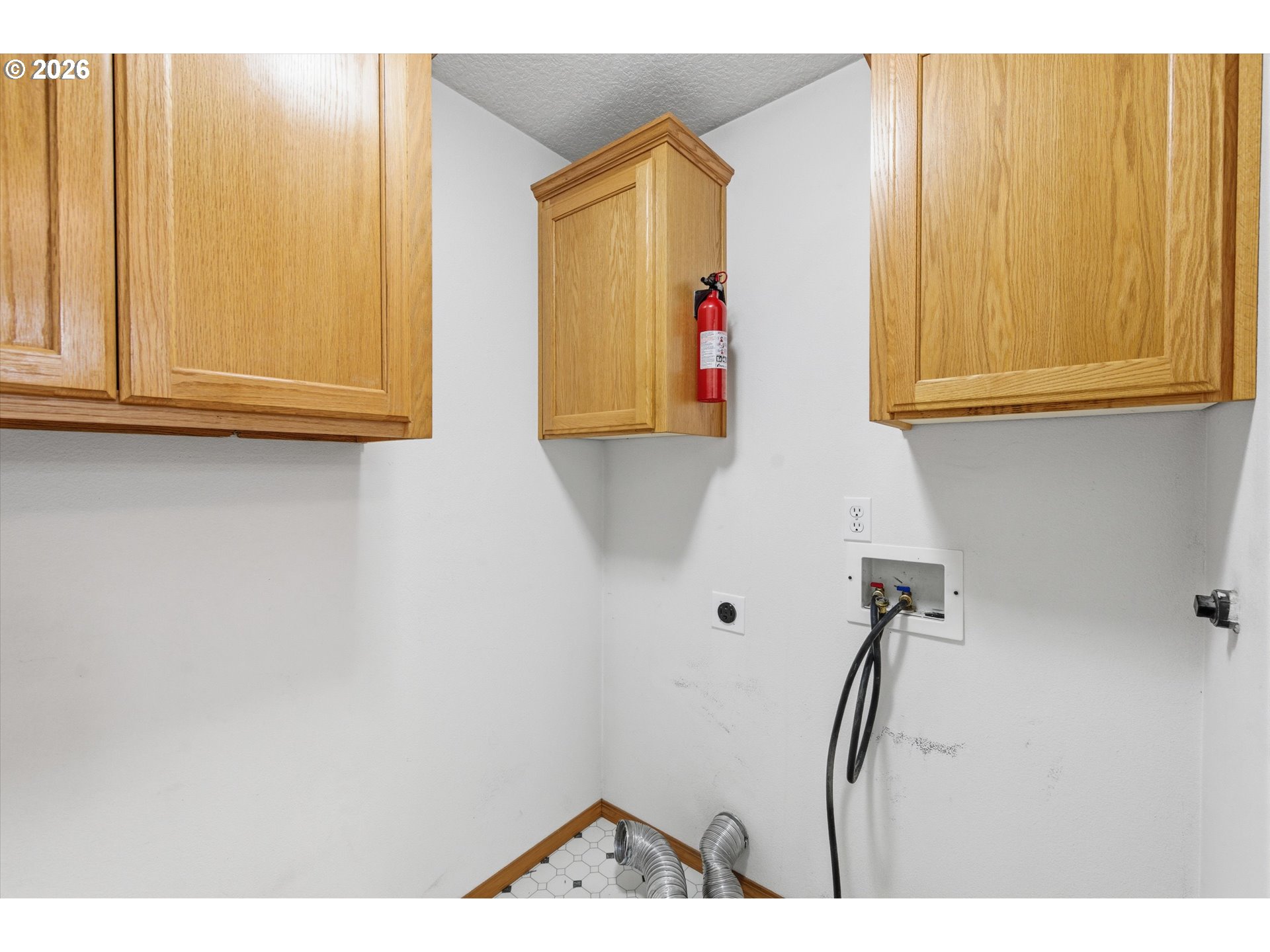 700 Nw Willamina Dr Property Photo 26