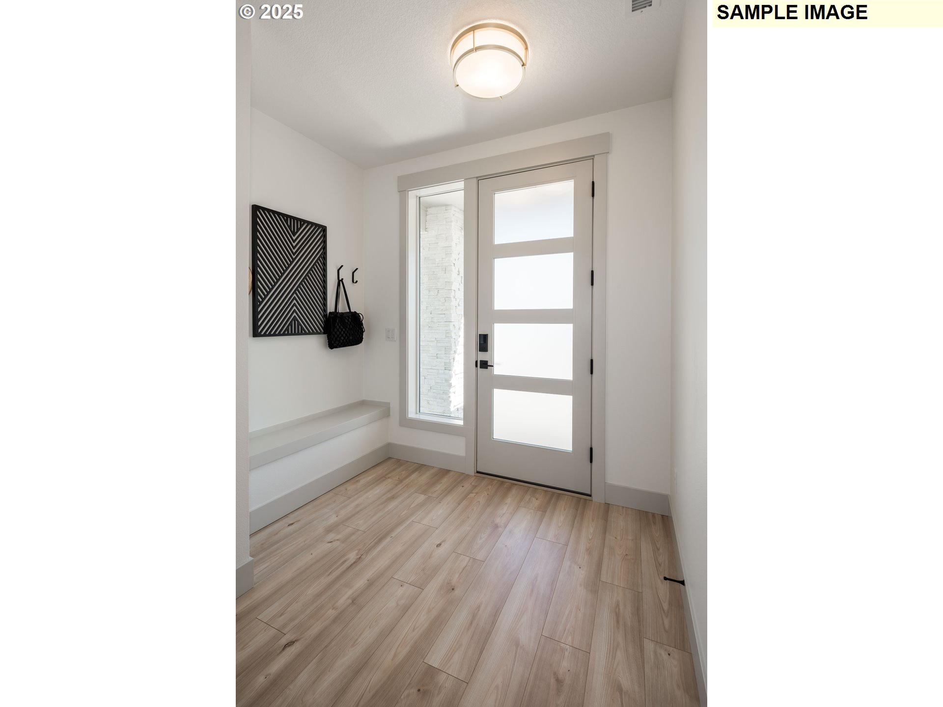 4209 N 12th Way Property Photo 3