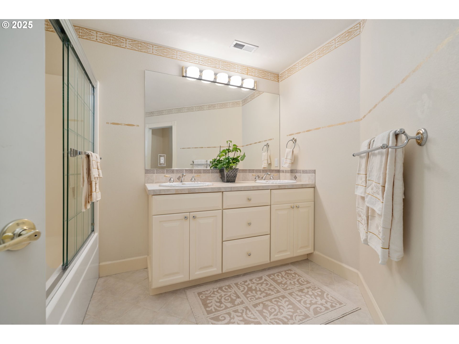 1650 Nw Deerfern St Property Photo 25