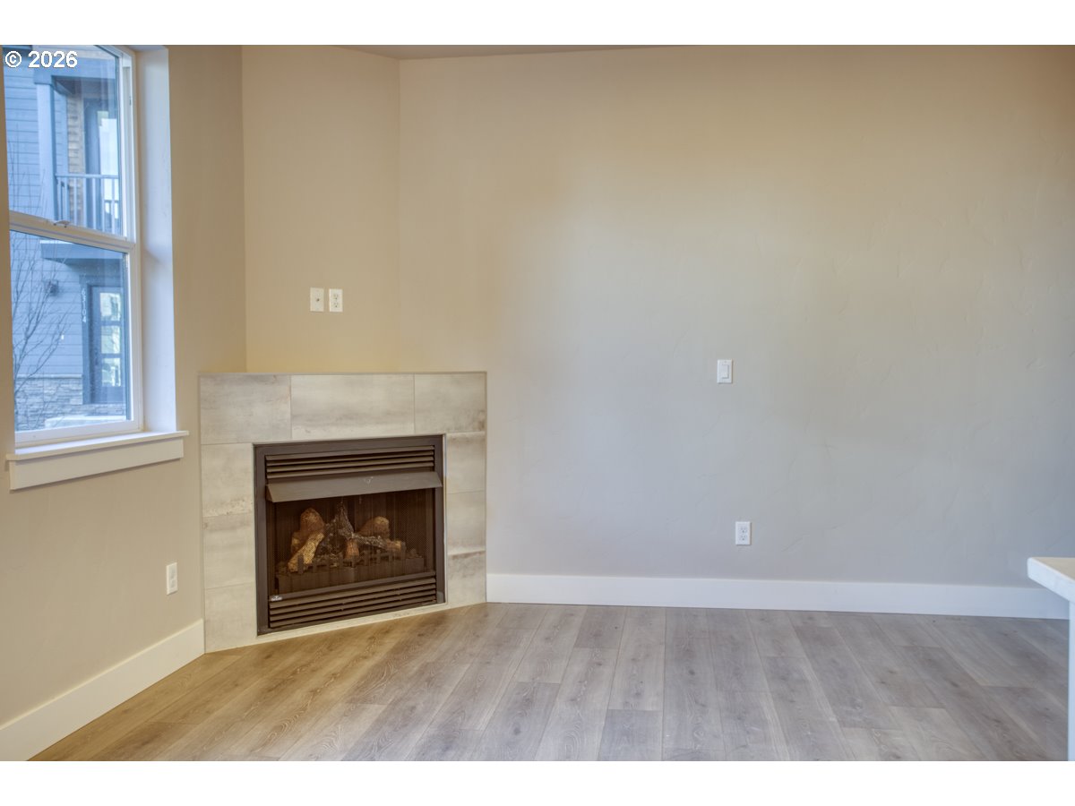 20558 Empire Ave Property Photo 11