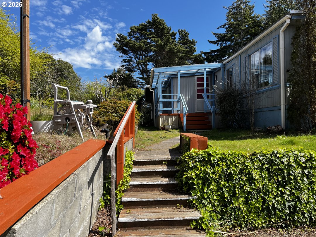 1600 Rhododendron Dr 21 Property Photo 3