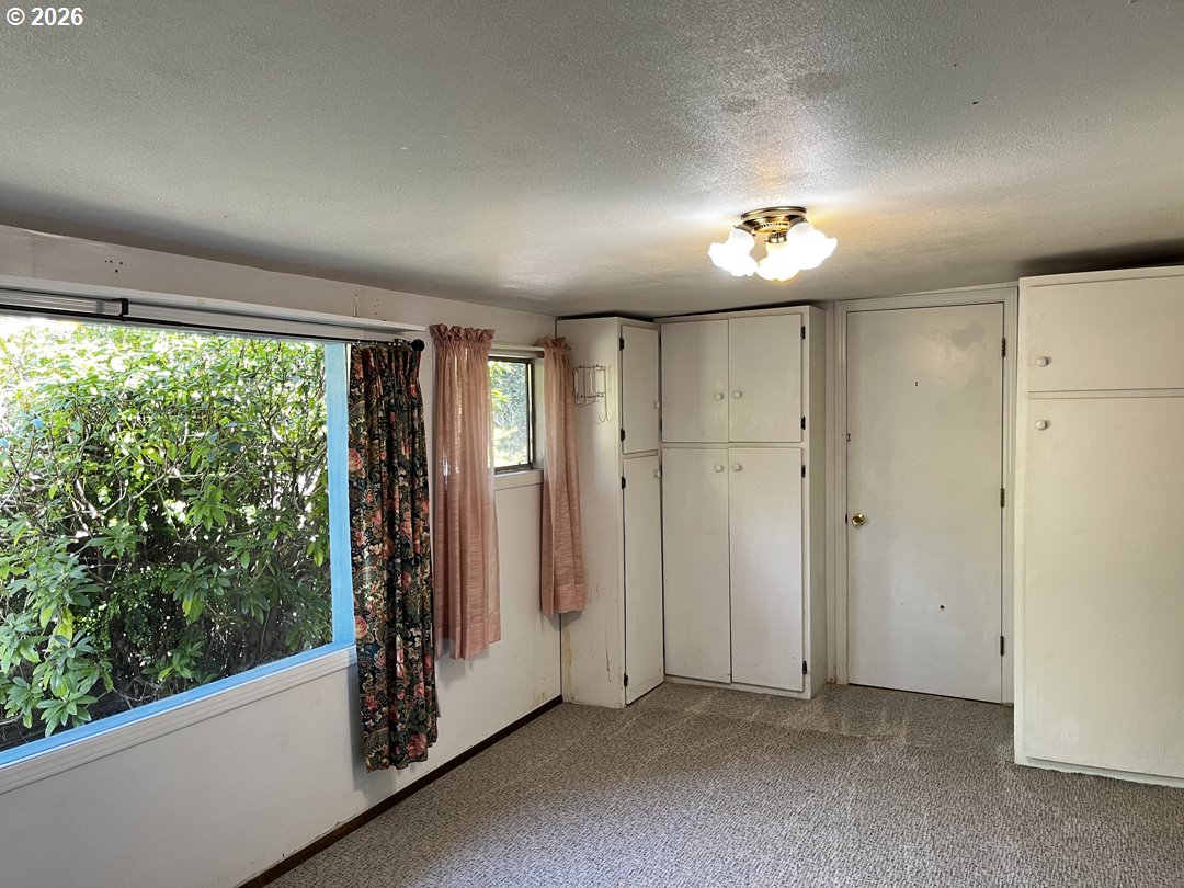 1600 Rhododendron Dr 21 Property Photo 20