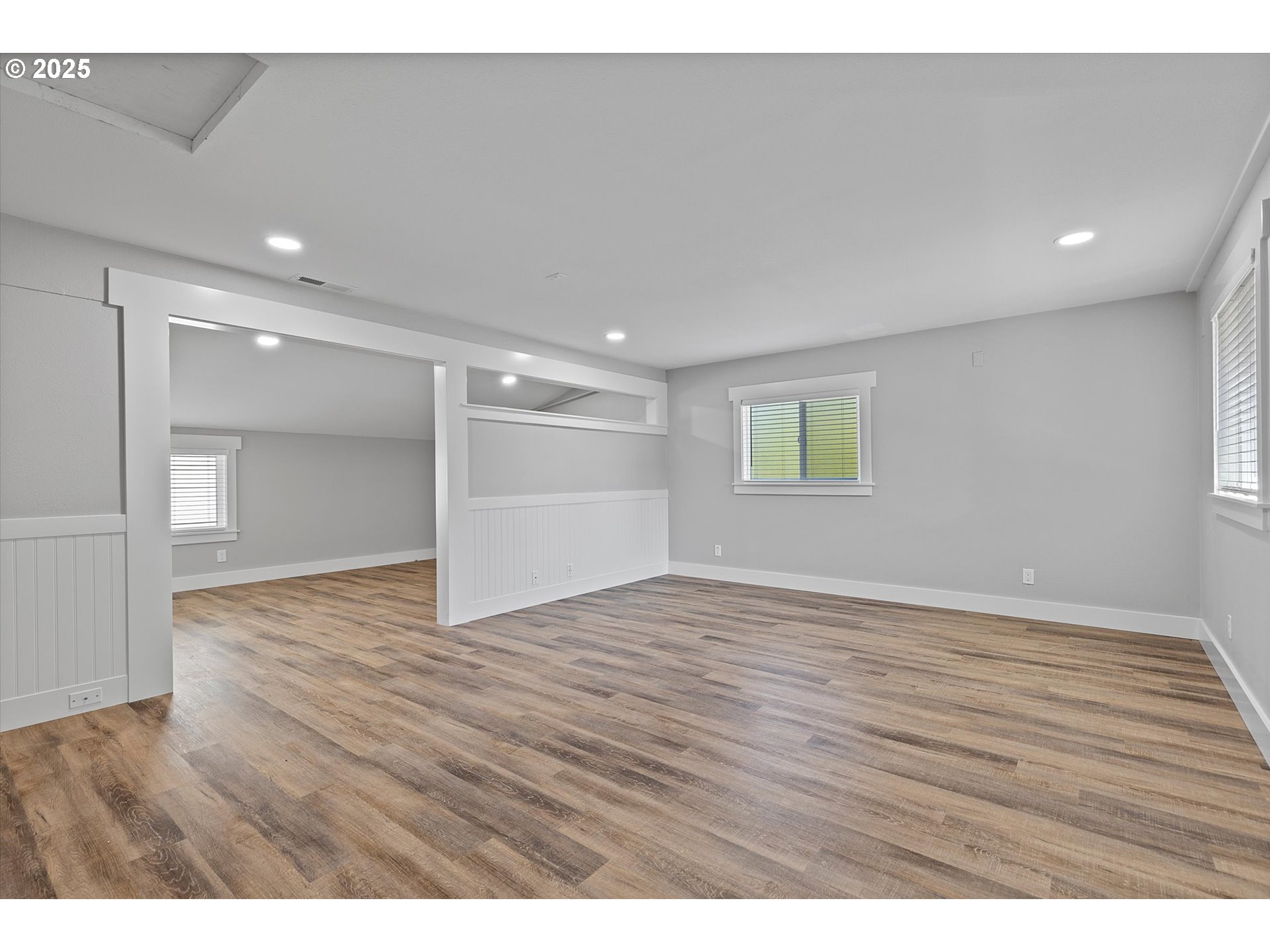 2997 Ne Loop Dr Property Photo 10