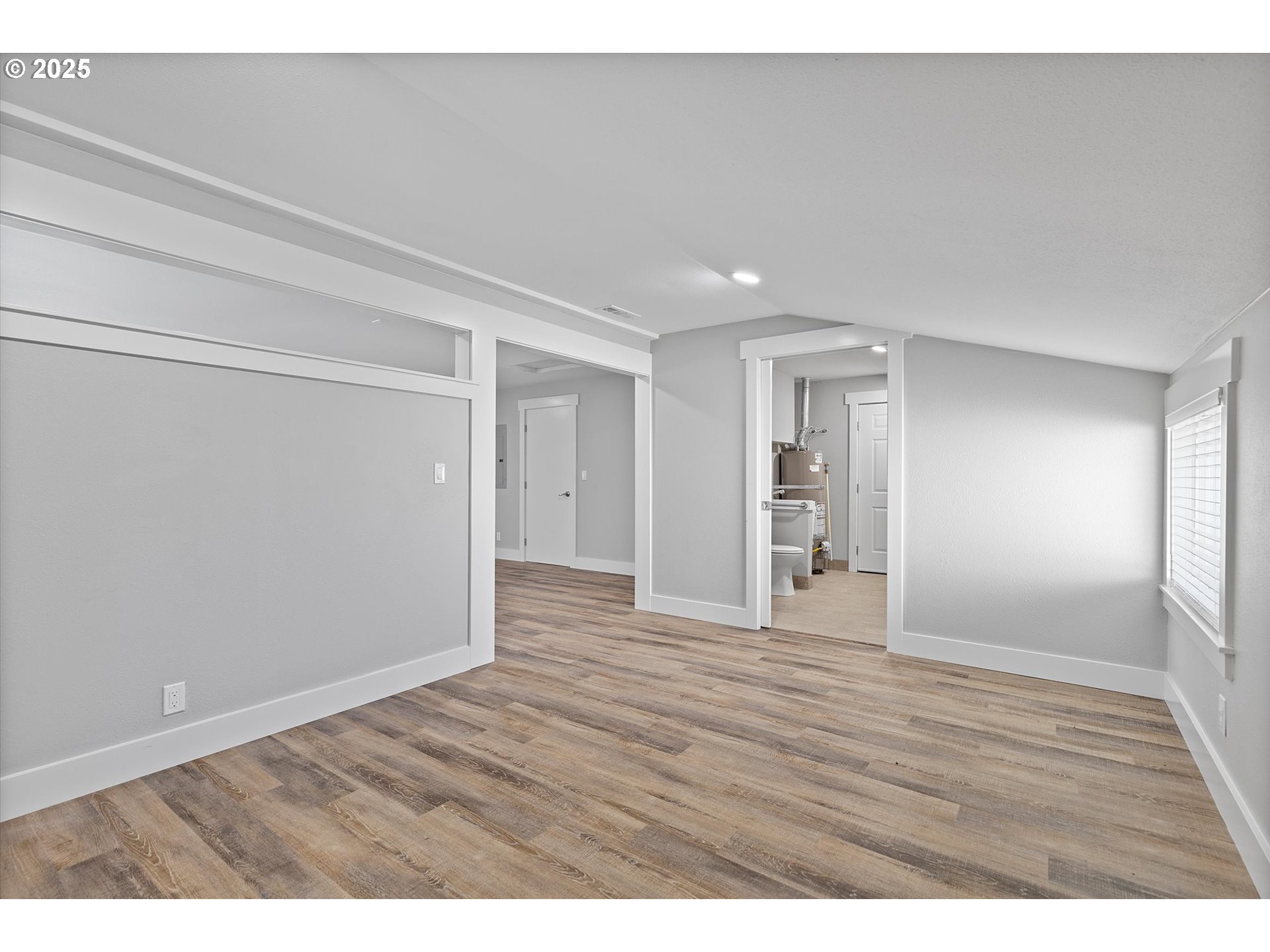 2997 Ne Loop Dr Property Photo 11