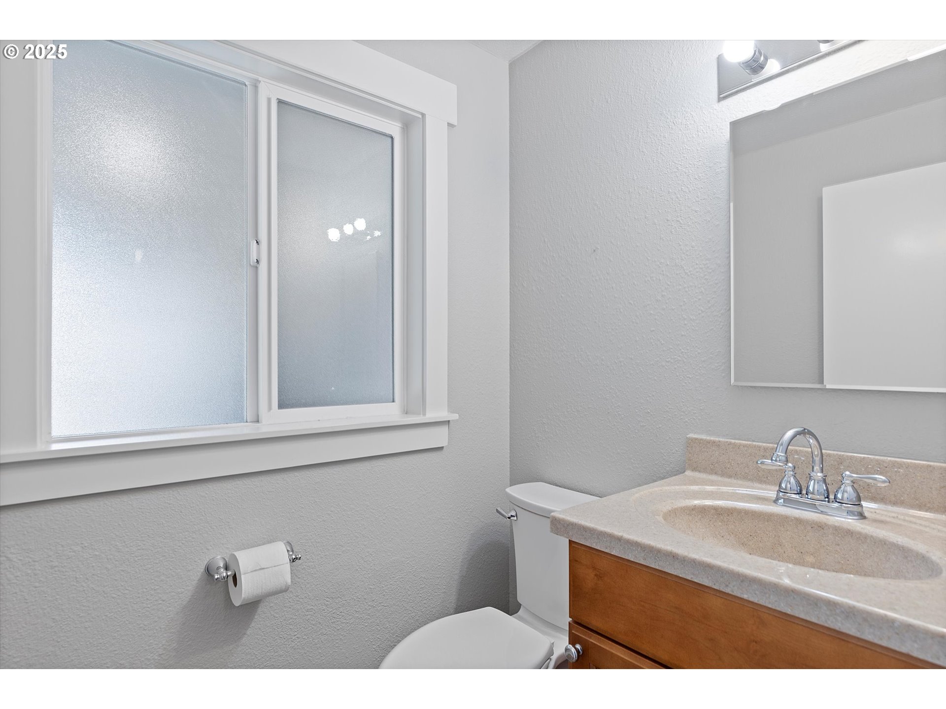 2997 Ne Loop Dr Property Photo 22