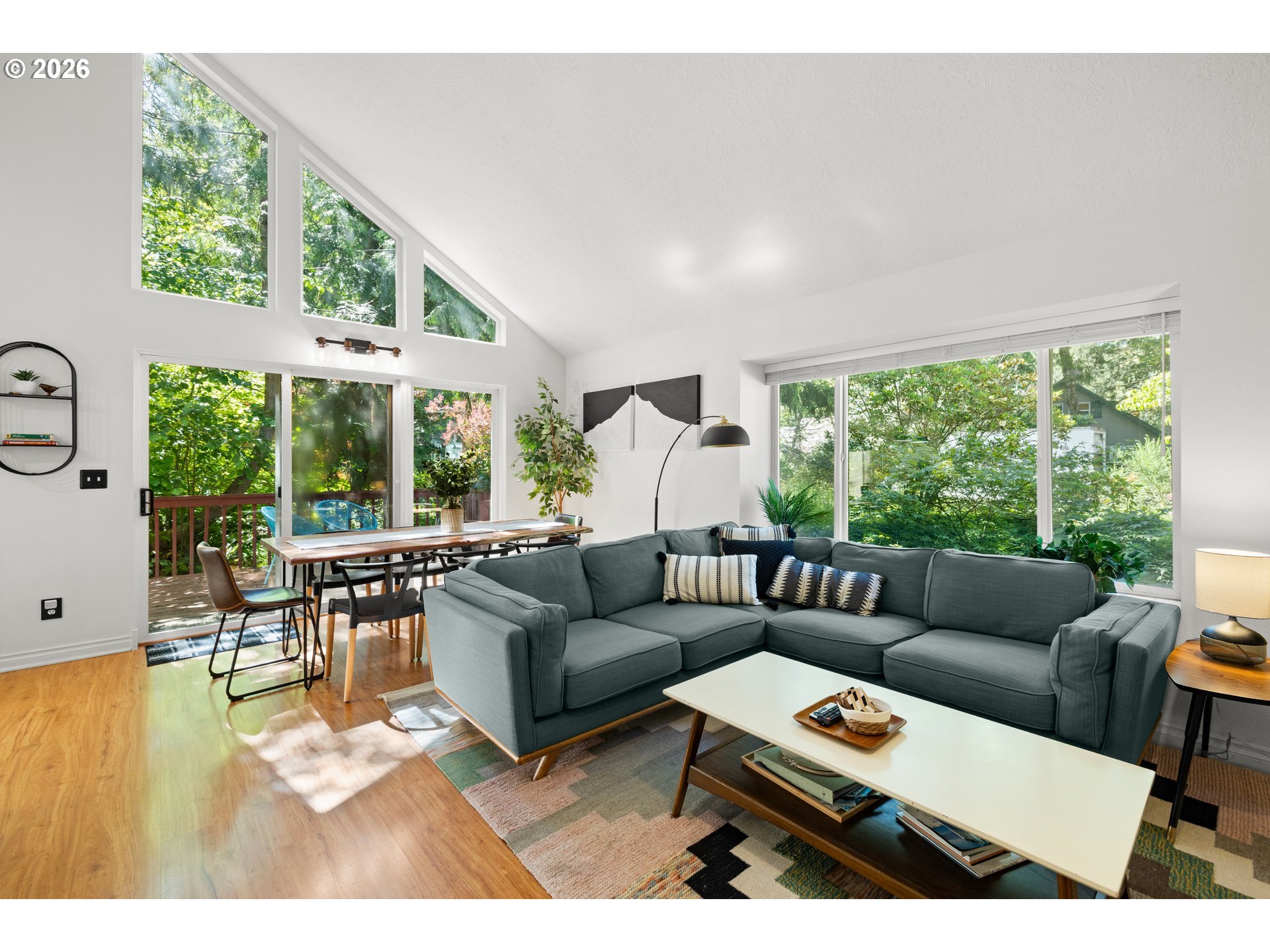 64785 E Sandy River Ln Property Photo 3