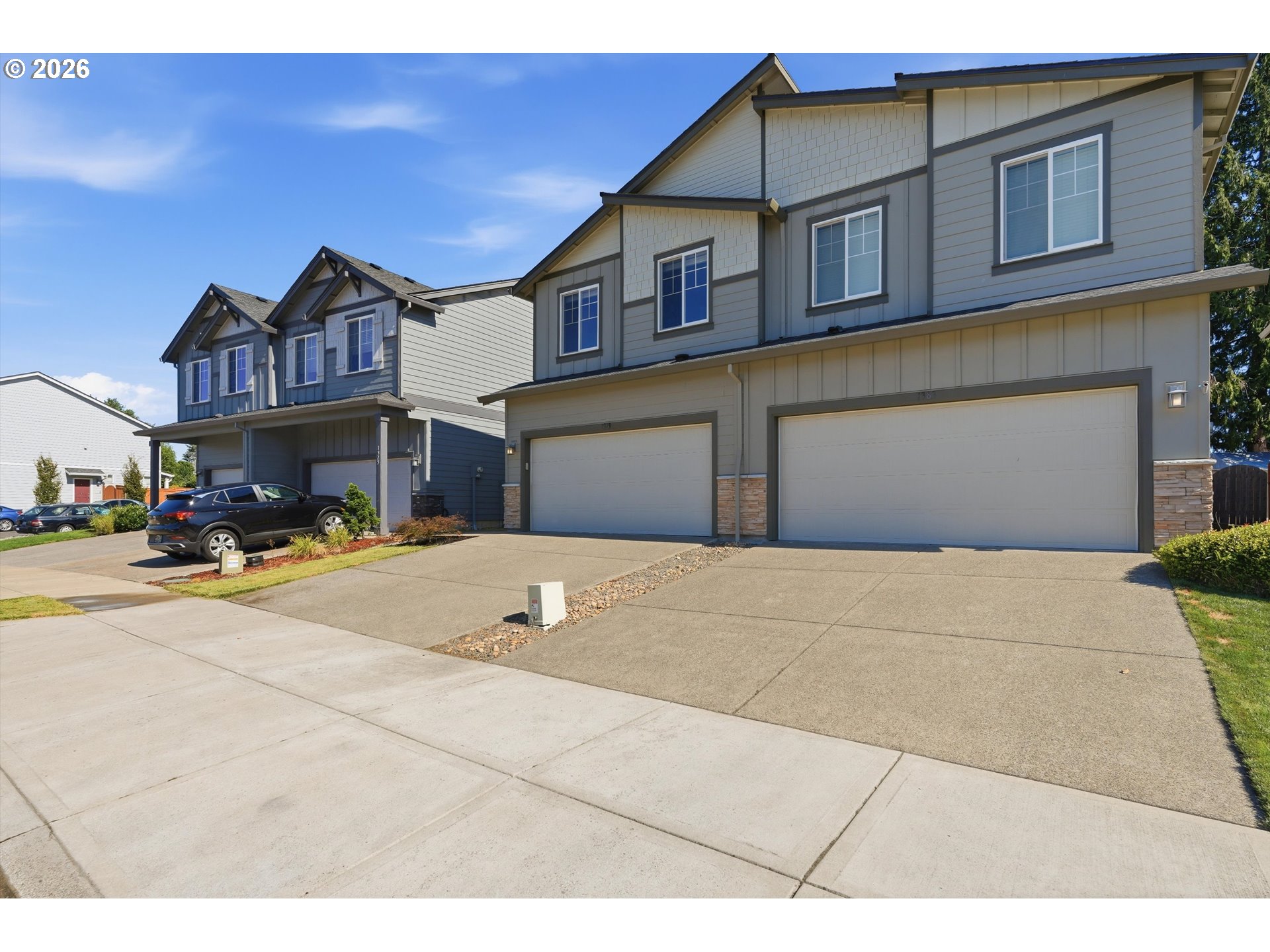 1379 19th Pl Property Photo 2