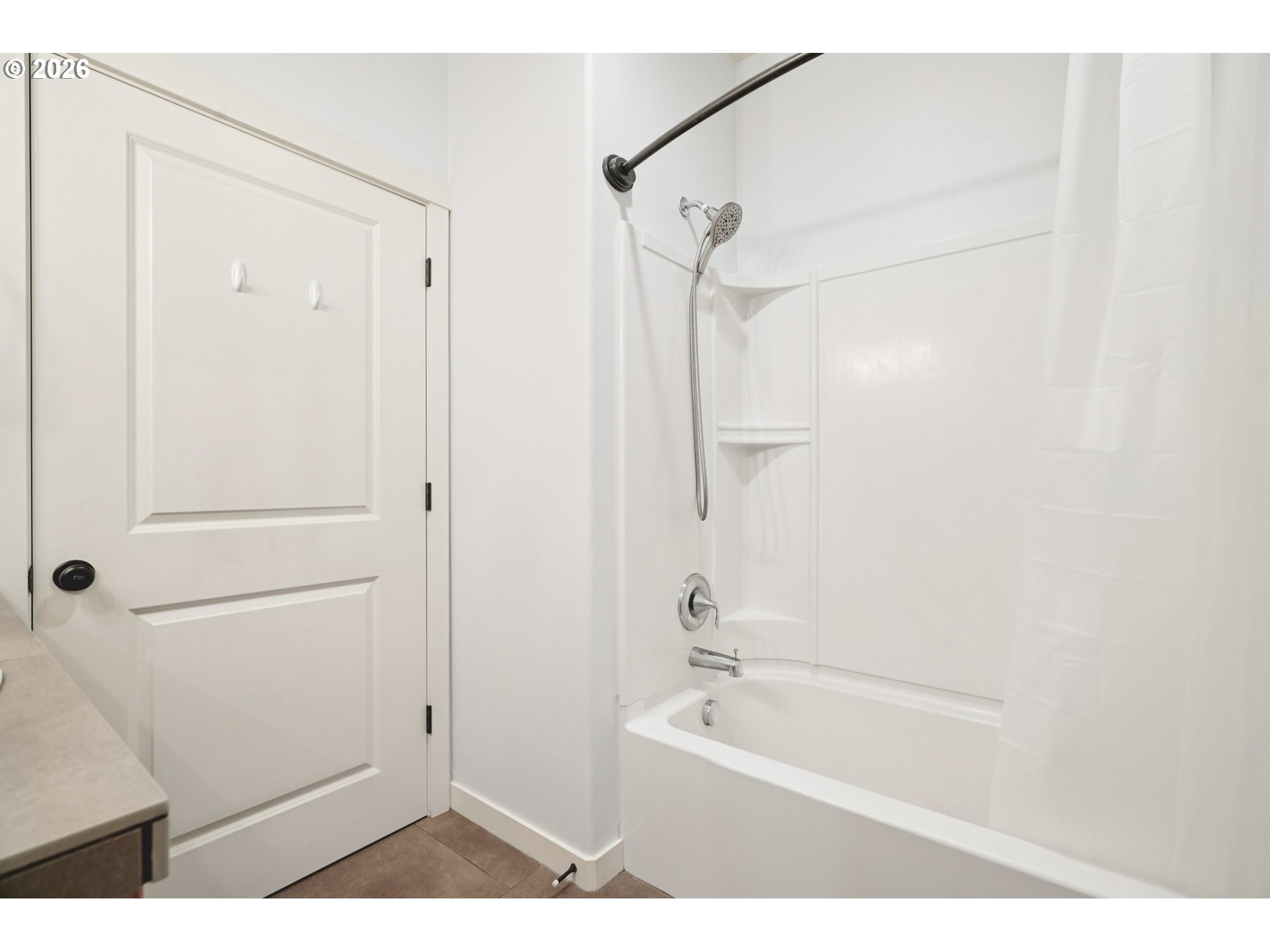 8059 Ne Miriam Way Property Photo 14