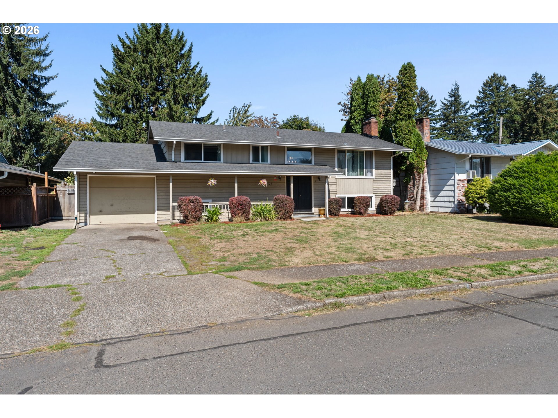 19105 Ne Clackamas St Property Photo 1