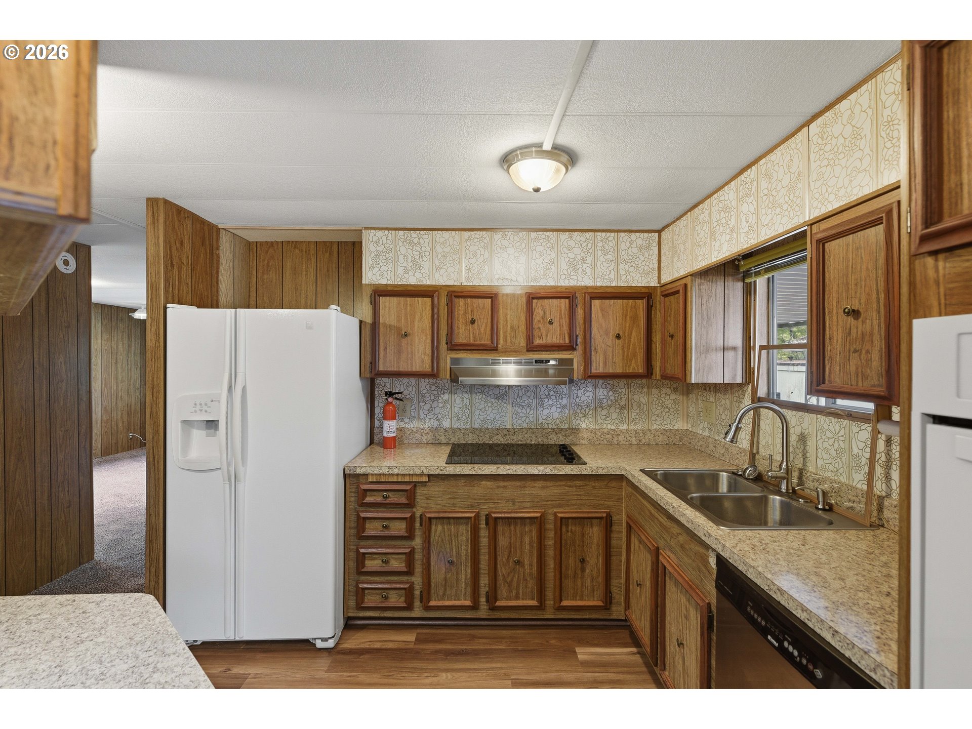 690 Village Pines Dr Property Photo 17