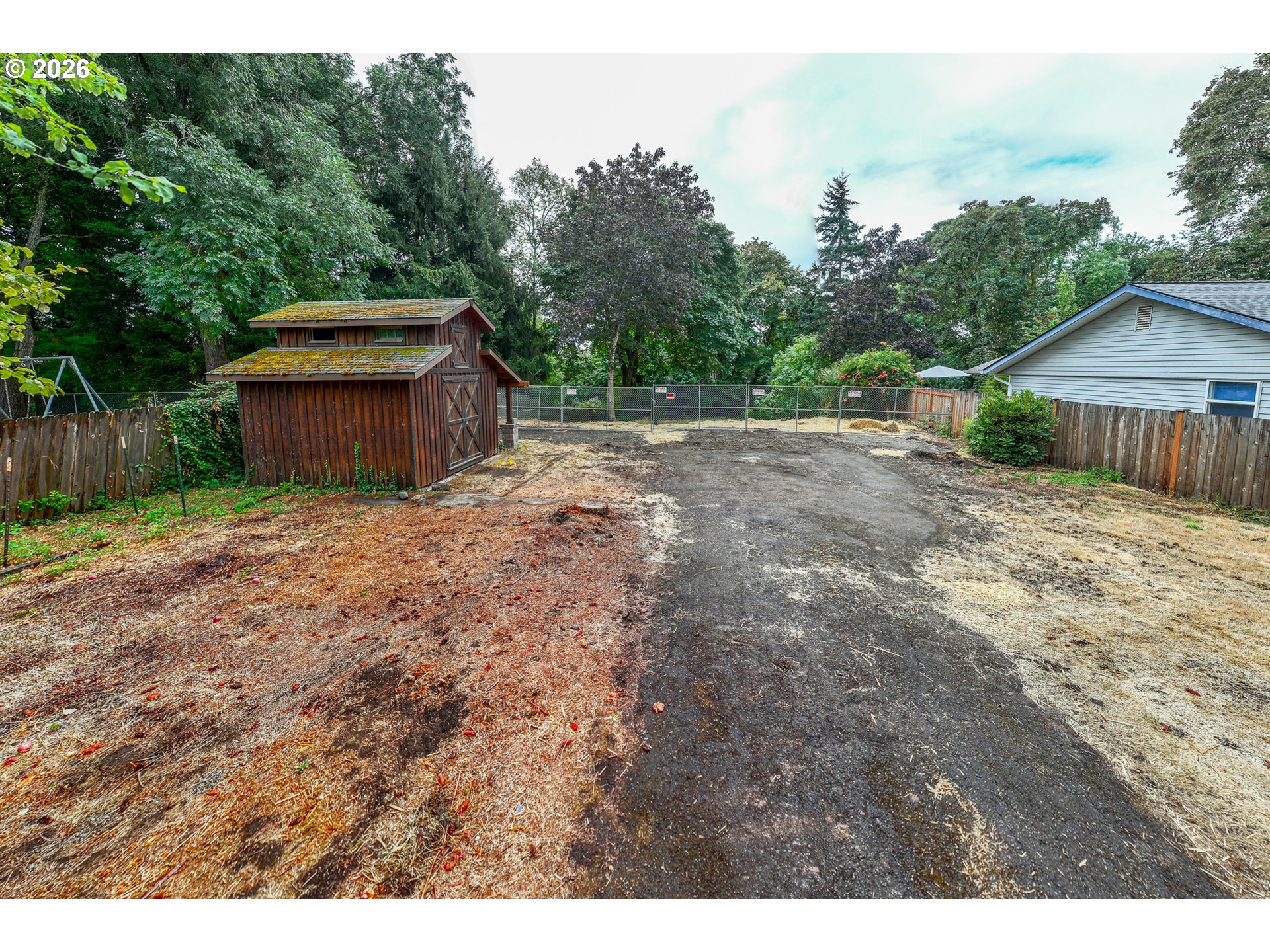2580 Pioneer Pike Property Photo 2