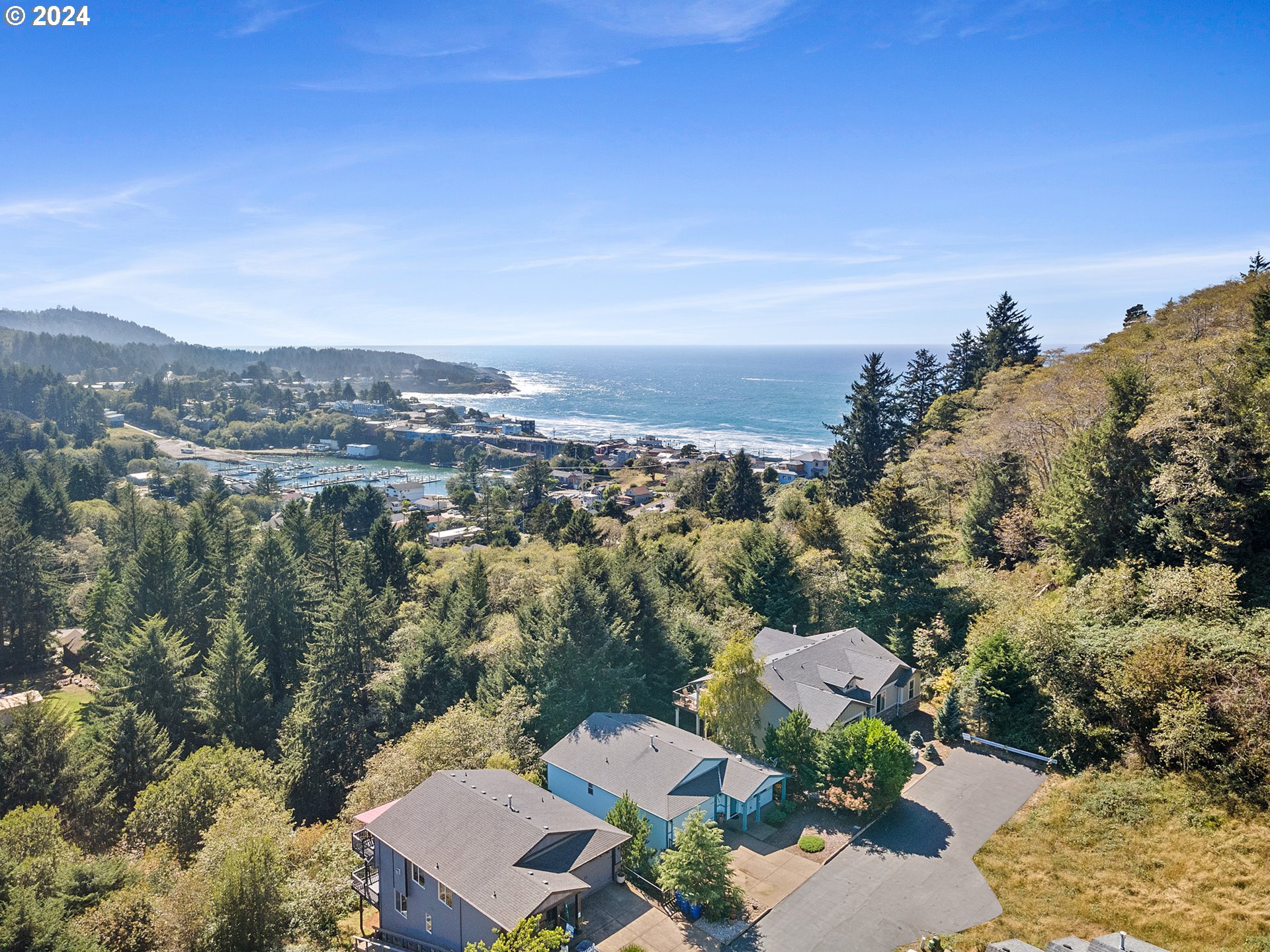 350 Ne Harbor View Pl Property Photo 15