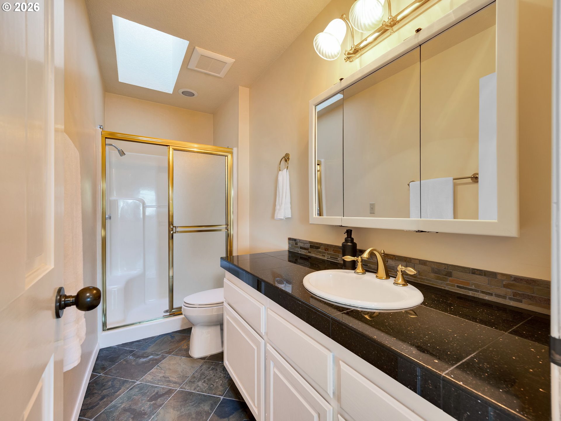 3730 Sunset Blvd Property Photo 21