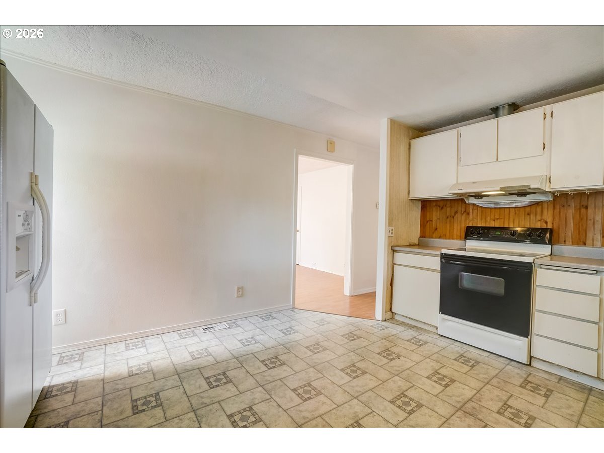 8233 Ne Going Pl Property Photo 11