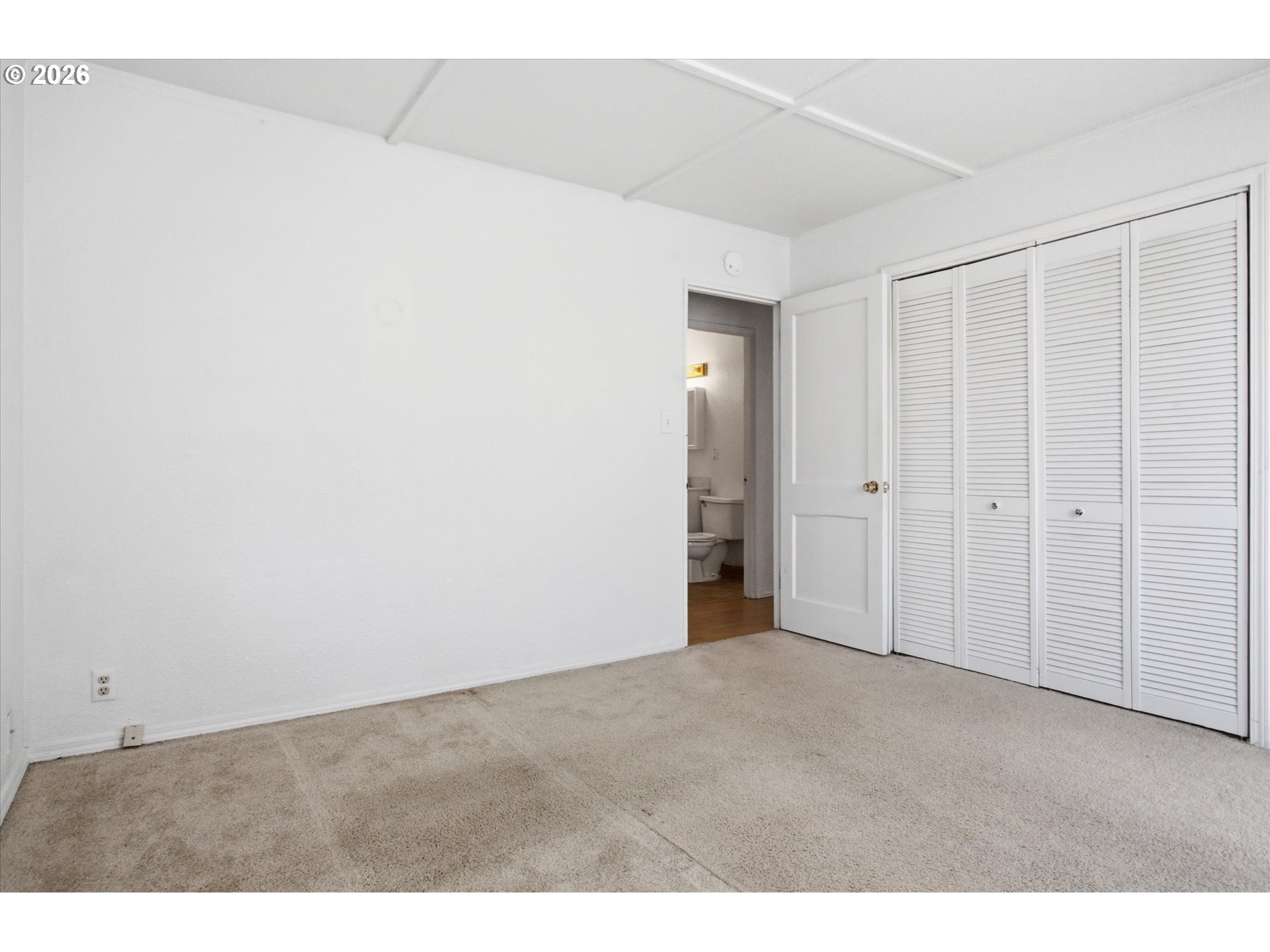8233 Ne Going Pl Property Photo 14