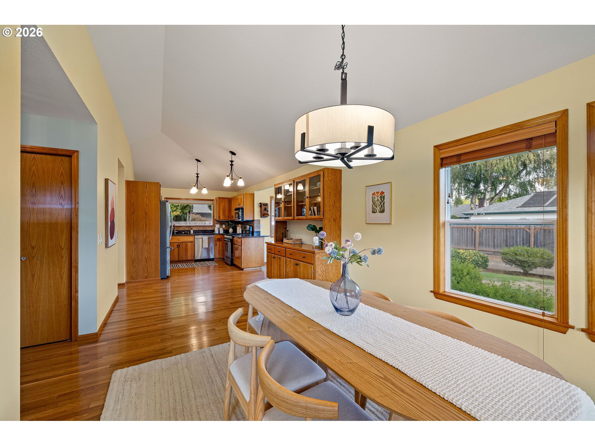 2990 Gilham Rd Property Photo 9