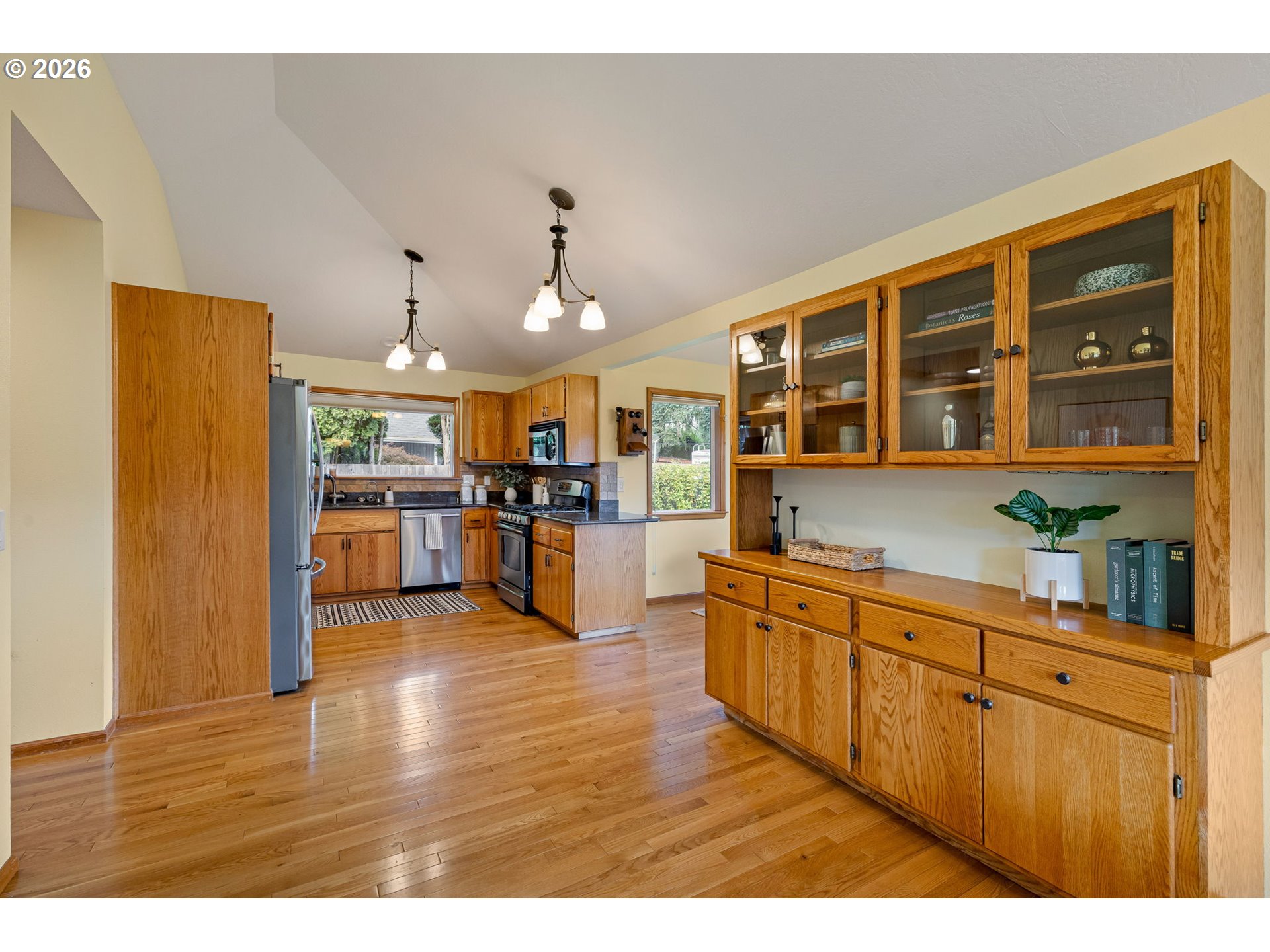 2990 Gilham Rd Property Photo 10