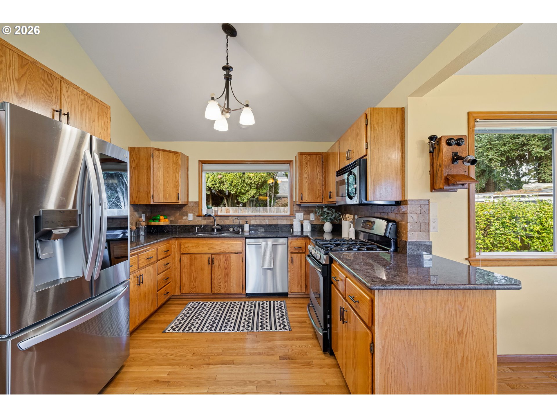 2990 Gilham Rd Property Photo 11