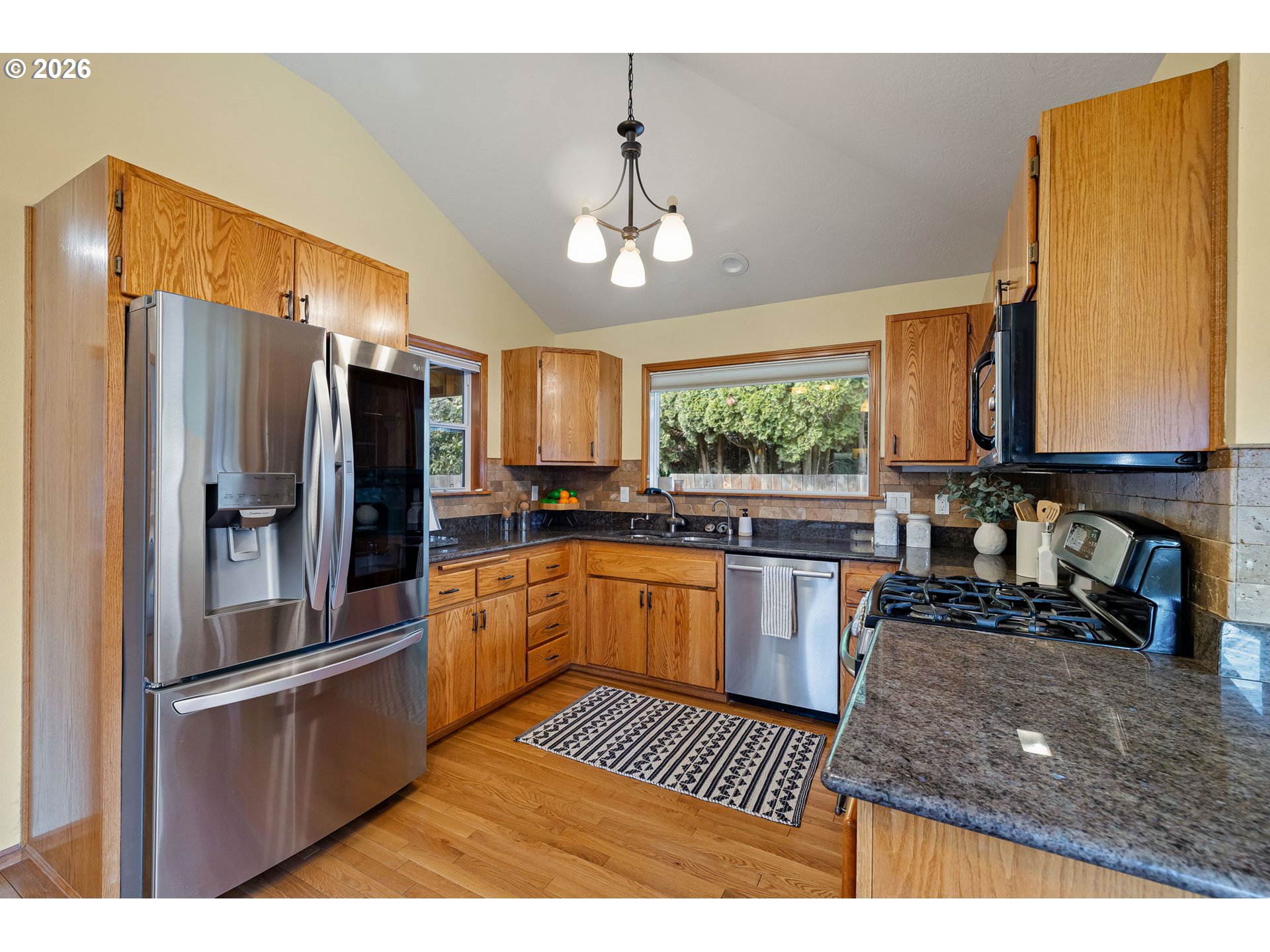 2990 Gilham Rd Property Photo 12