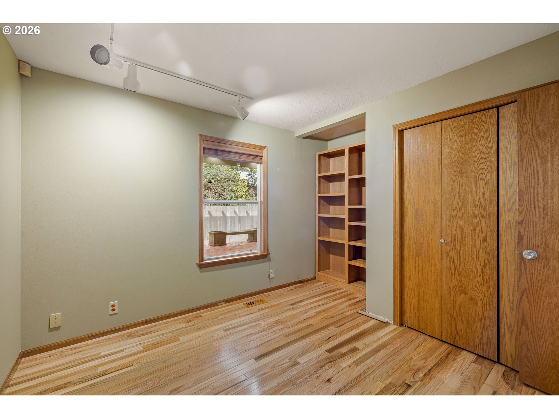 2990 Gilham Rd Property Photo 23