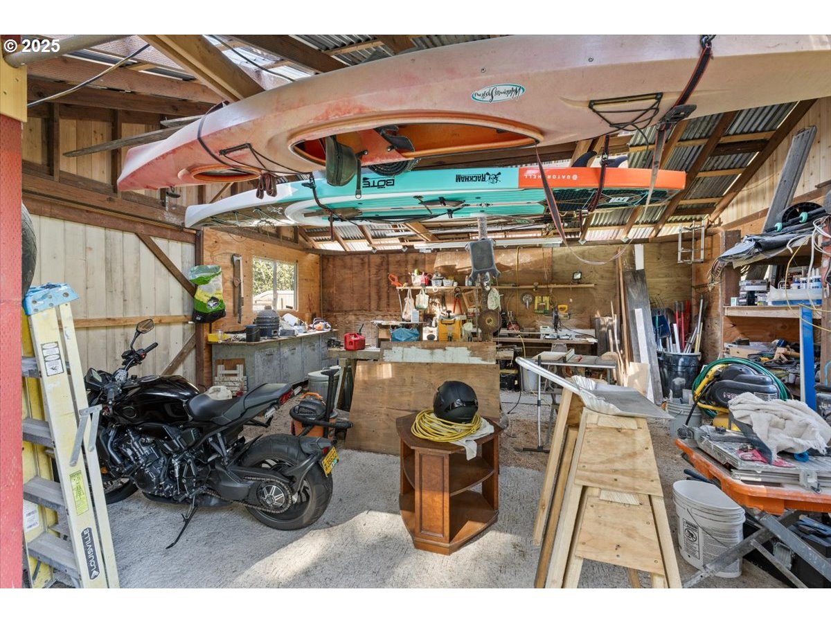 14339 Highway 101 Property Photo 22