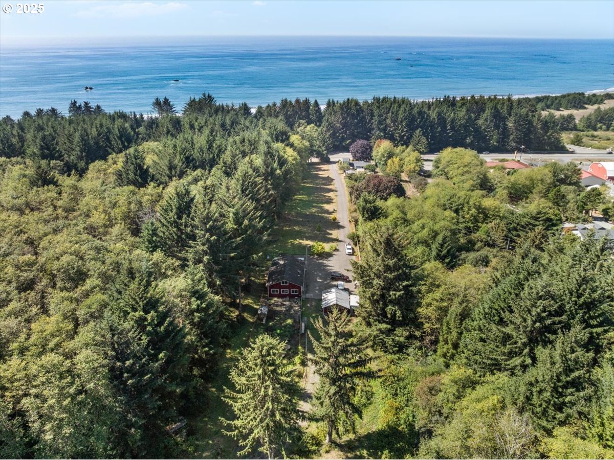 14339 Highway 101 Property Photo 34