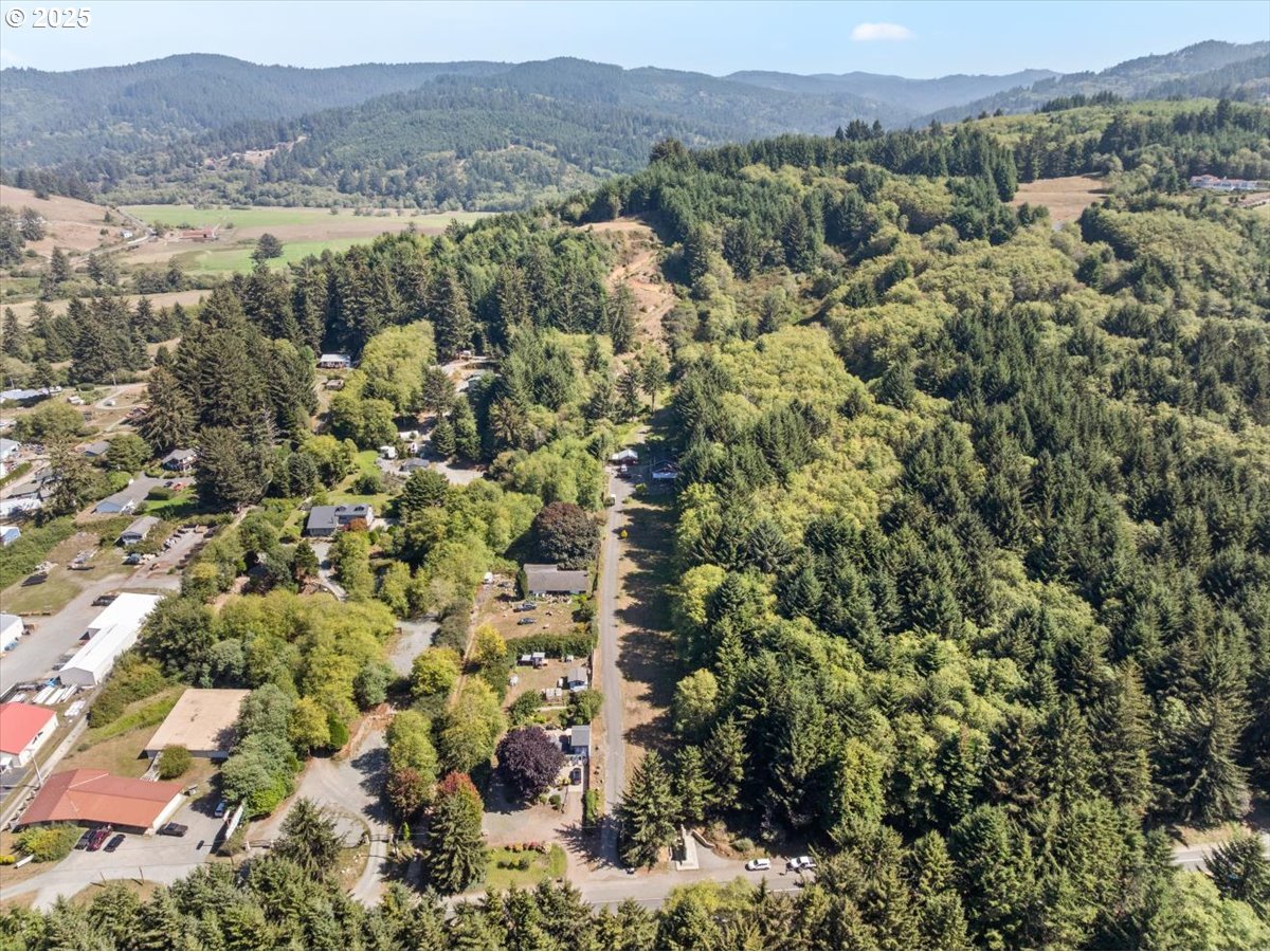 14339 Highway 101 Property Photo 37
