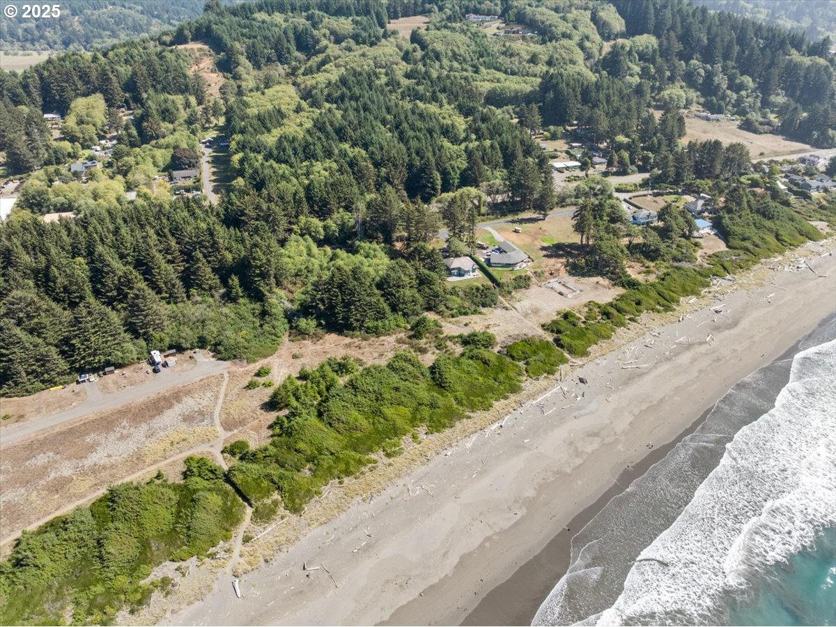 14339 Highway 101 Property Photo 38