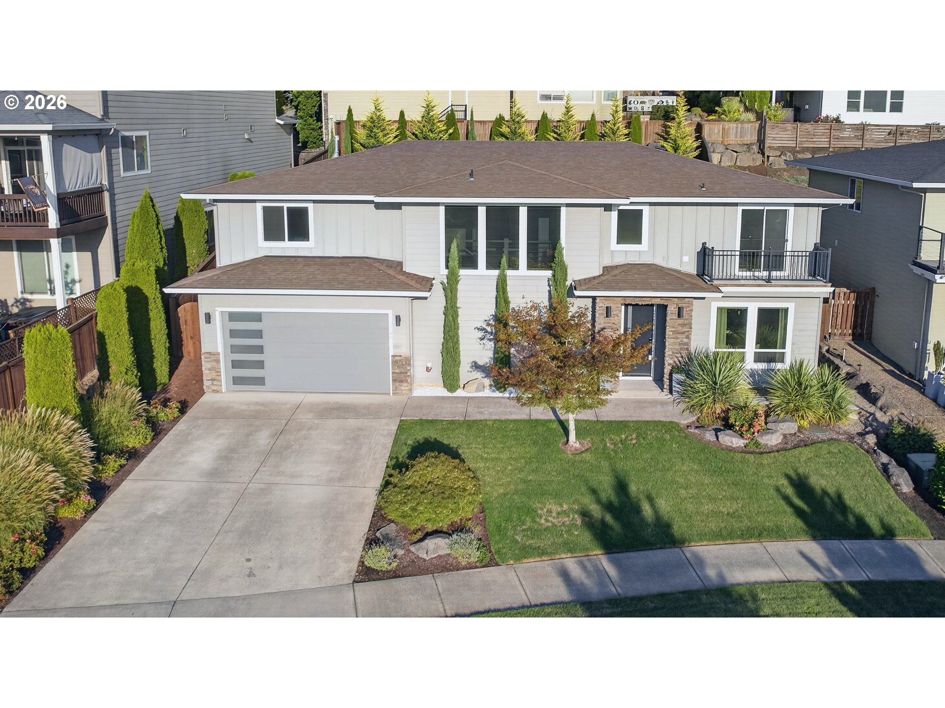 1740 Nw Klickitat St Property Photo 1