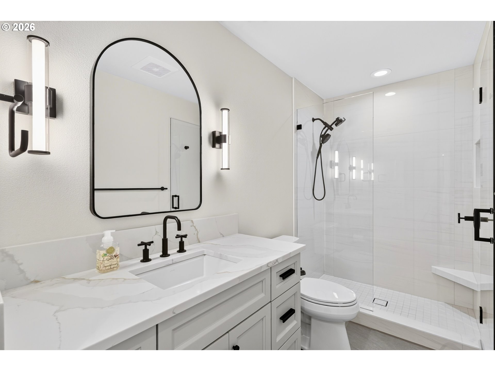 1740 Nw Klickitat St Property Photo 31