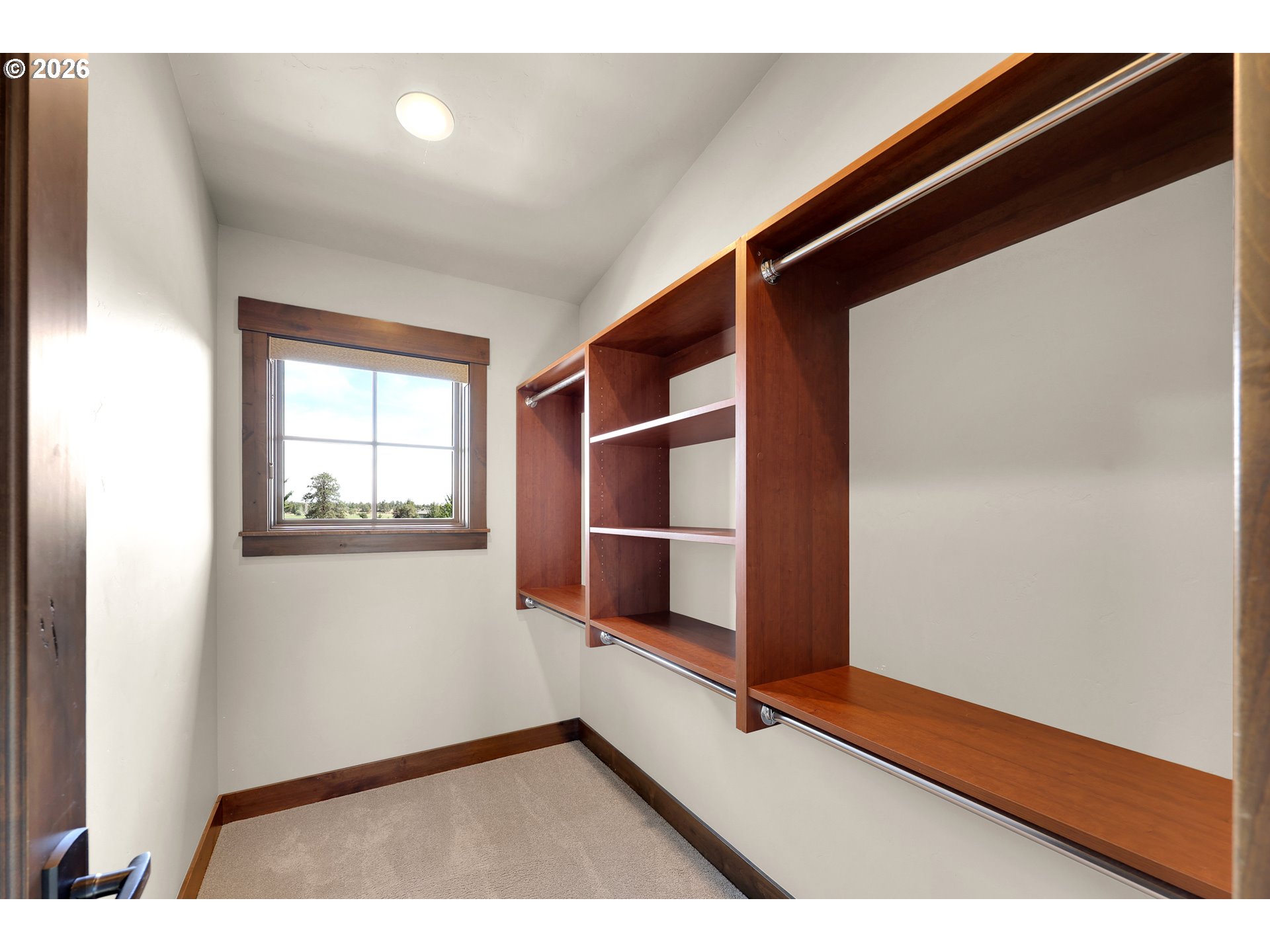 250 Ne Goodpasture Loop Property Photo 44