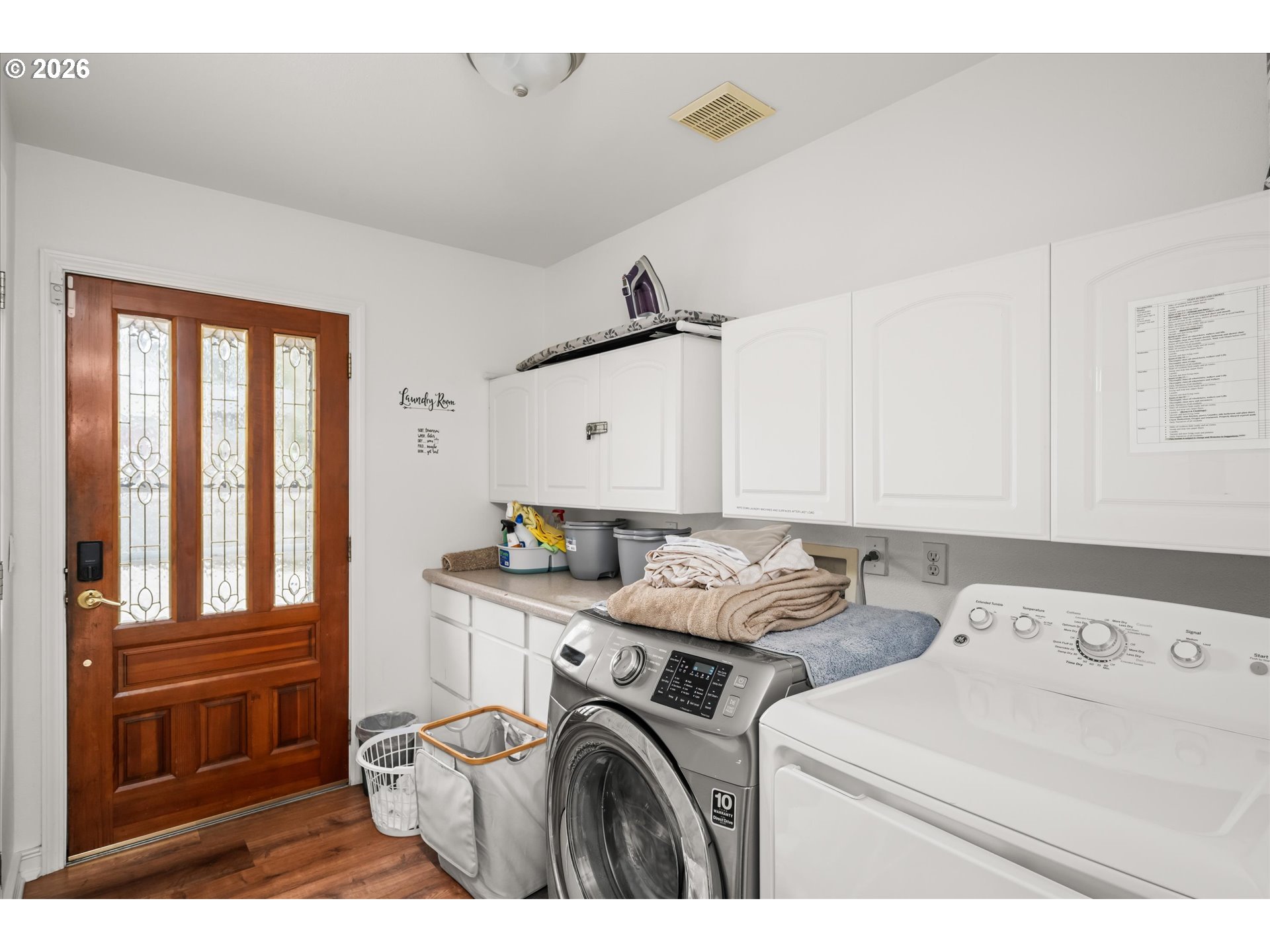 805 Queens Ave Property Photo 10
