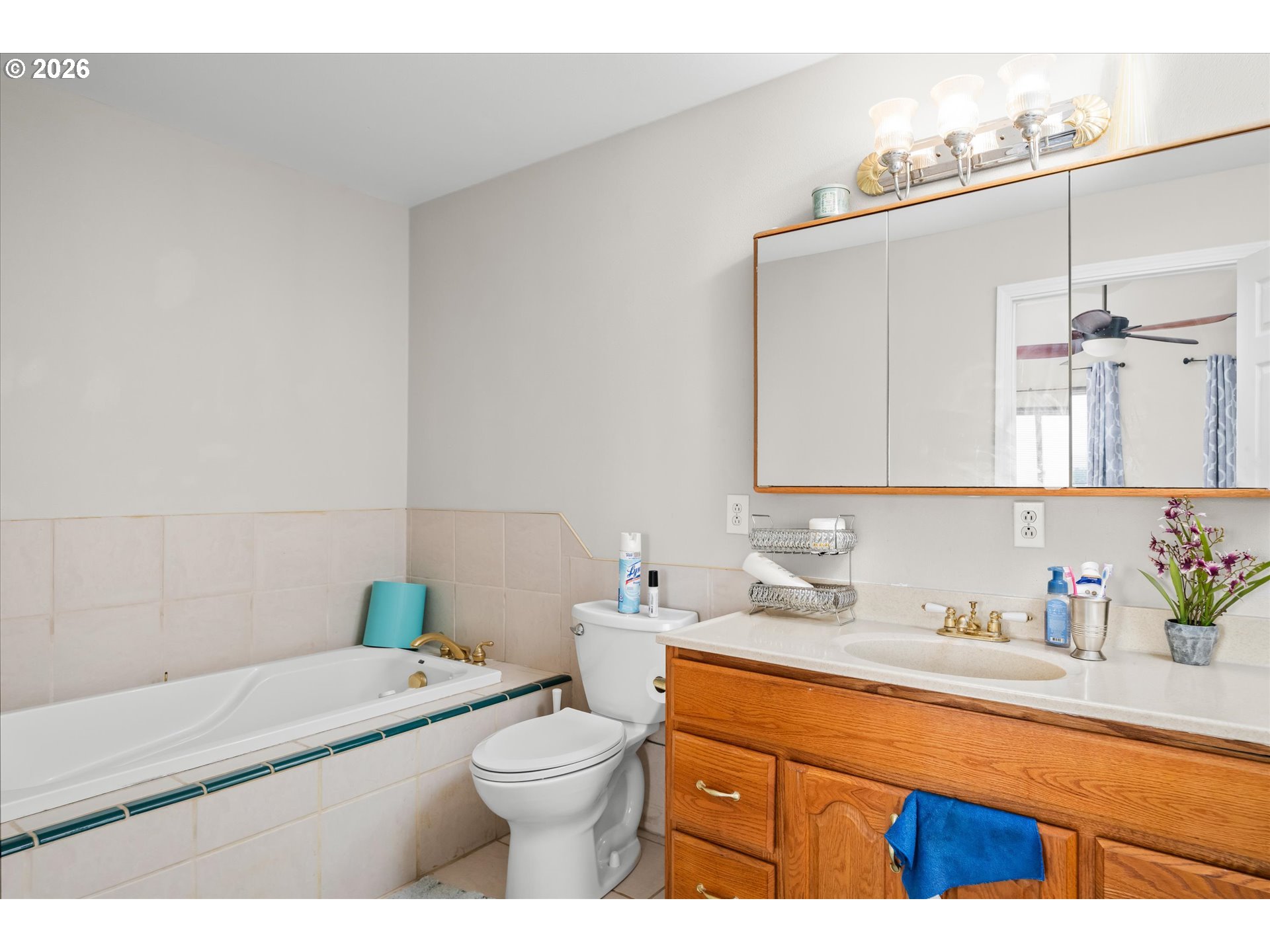 805 Queens Ave Property Photo 21