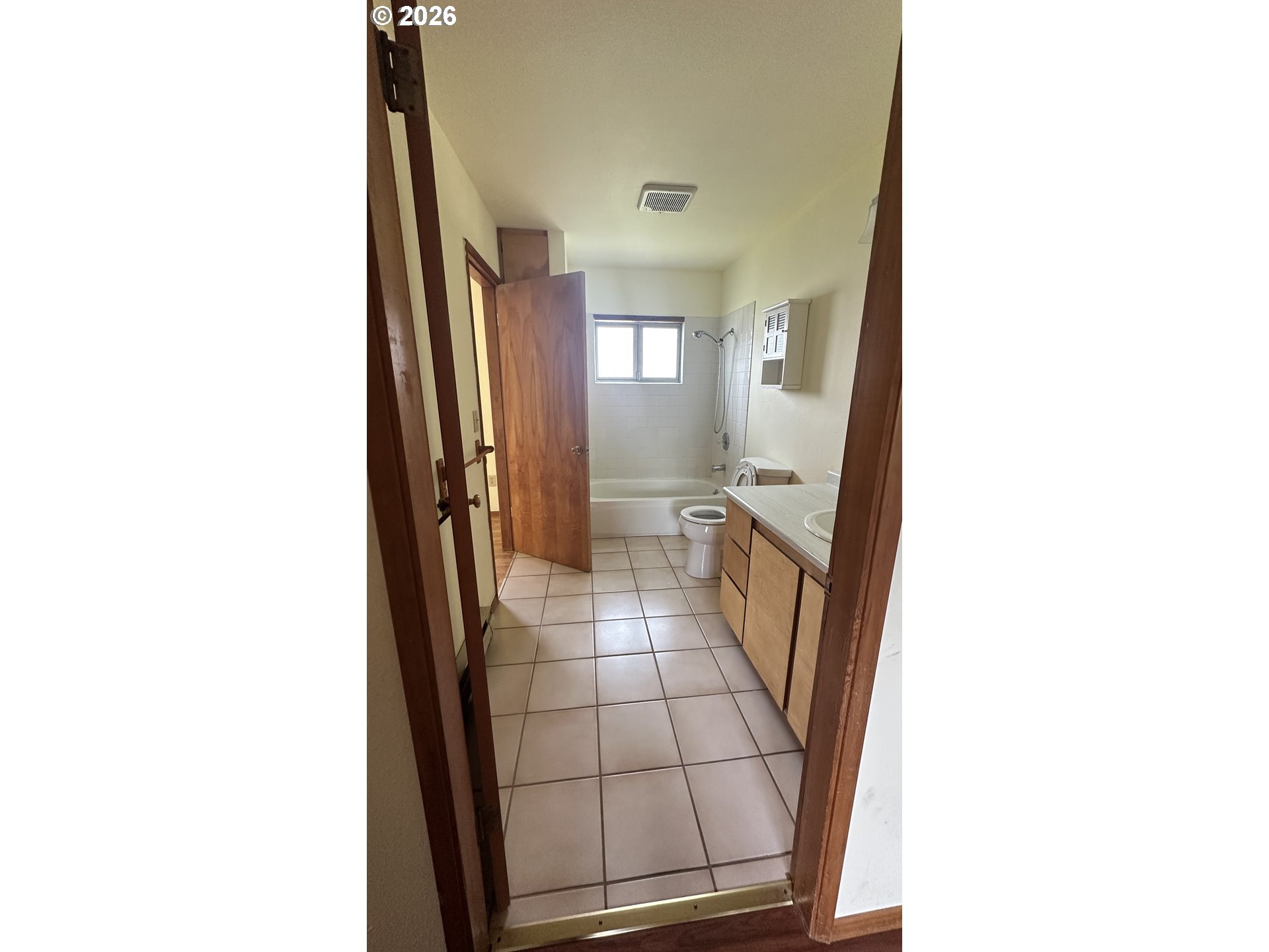 703 Broadway St Property Photo 13