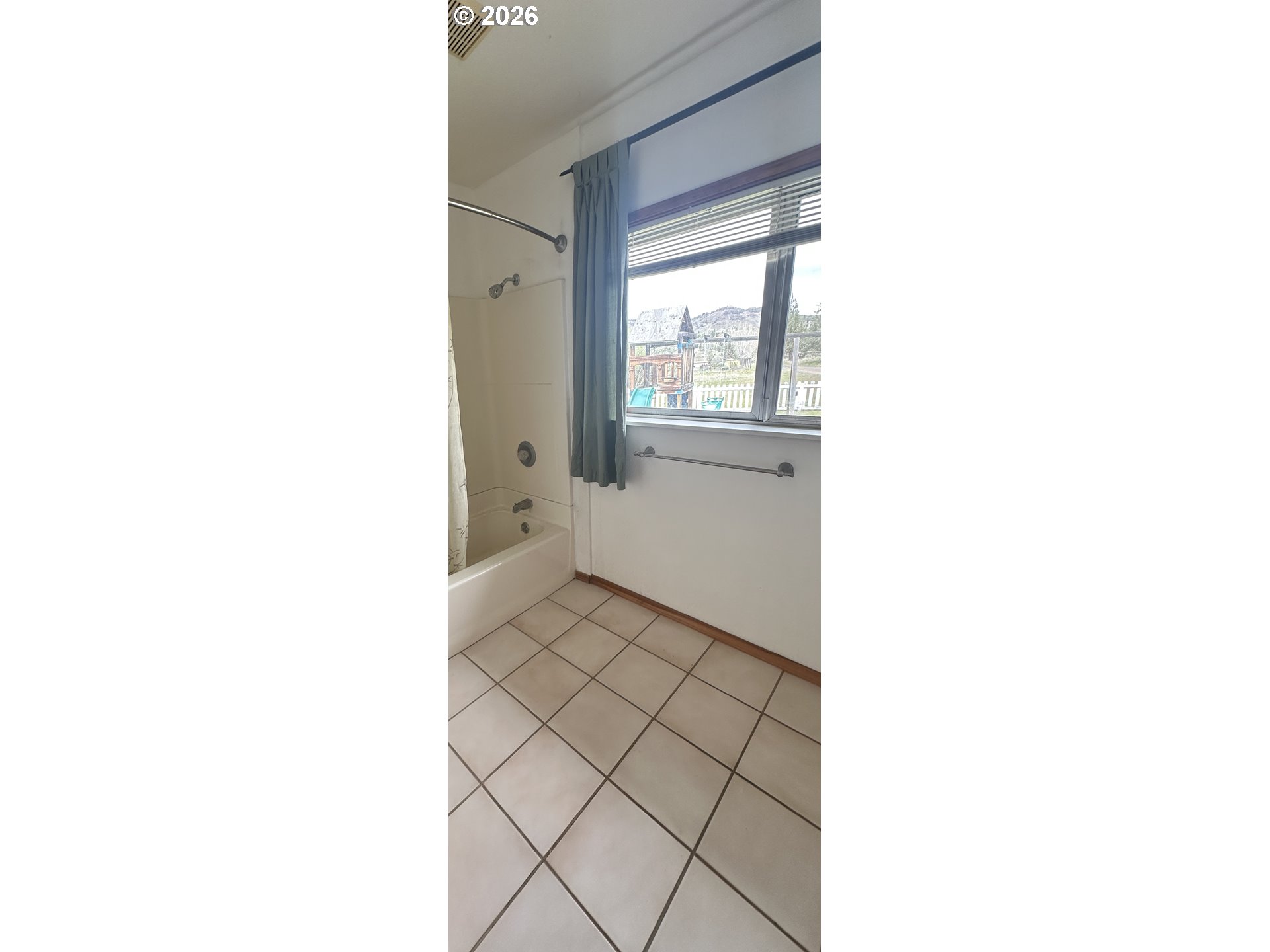 703 Broadway St Property Photo 18