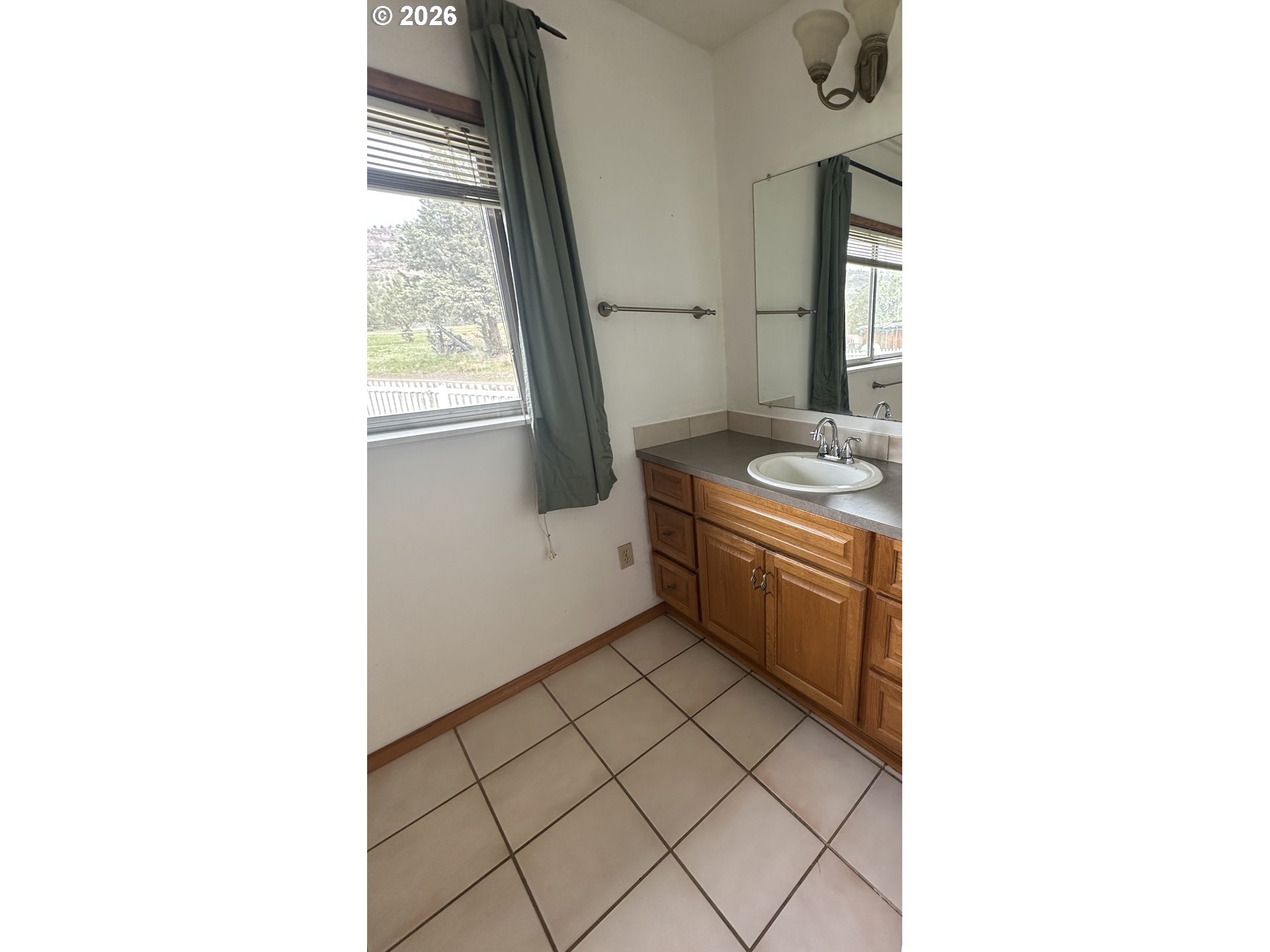 703 Broadway St Property Photo 19