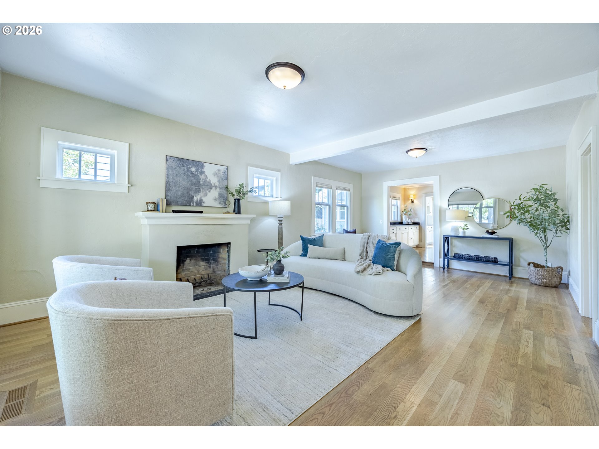 1545 Villard St Property Photo 2
