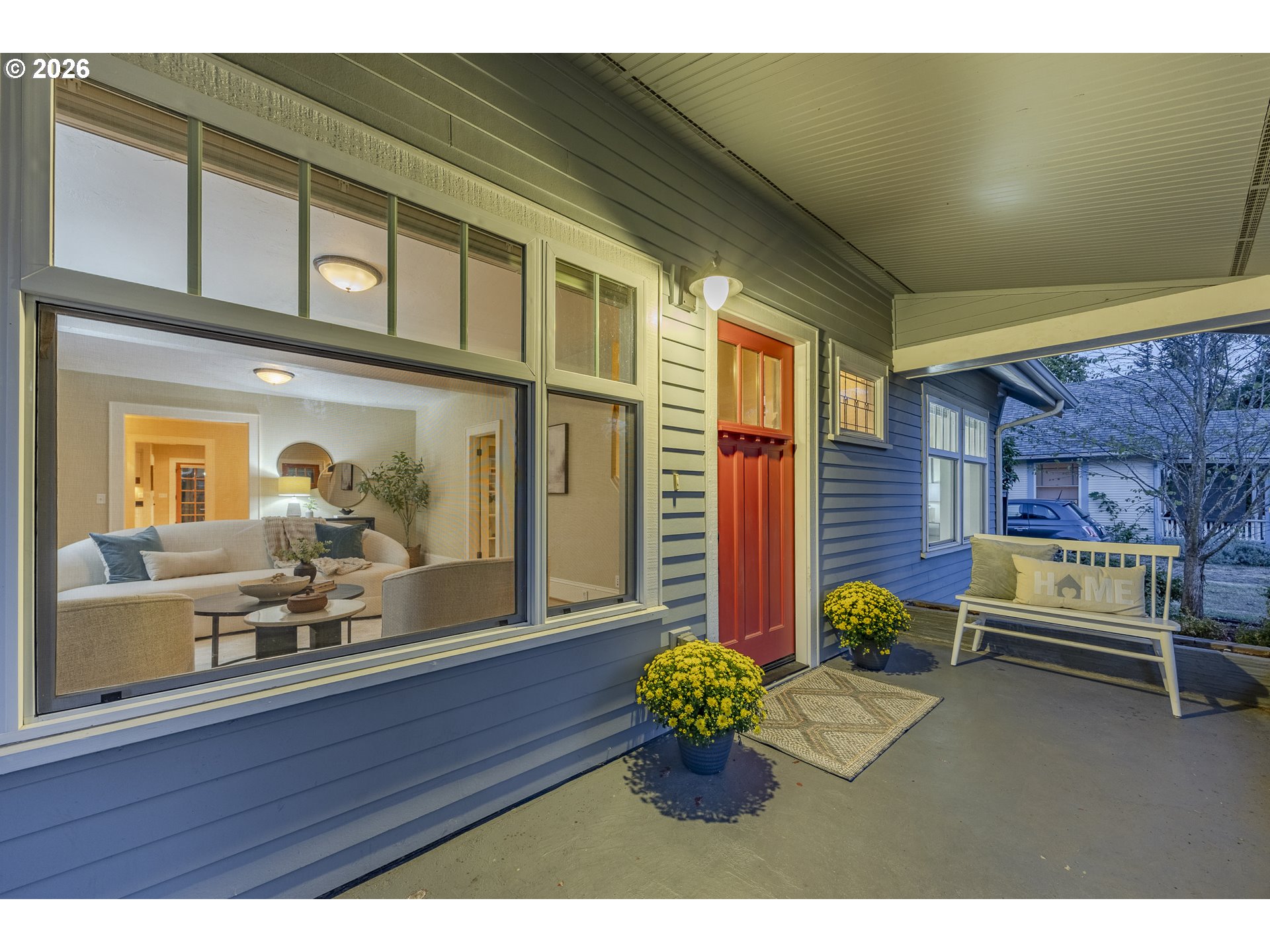 1545 Villard St Property Photo 5