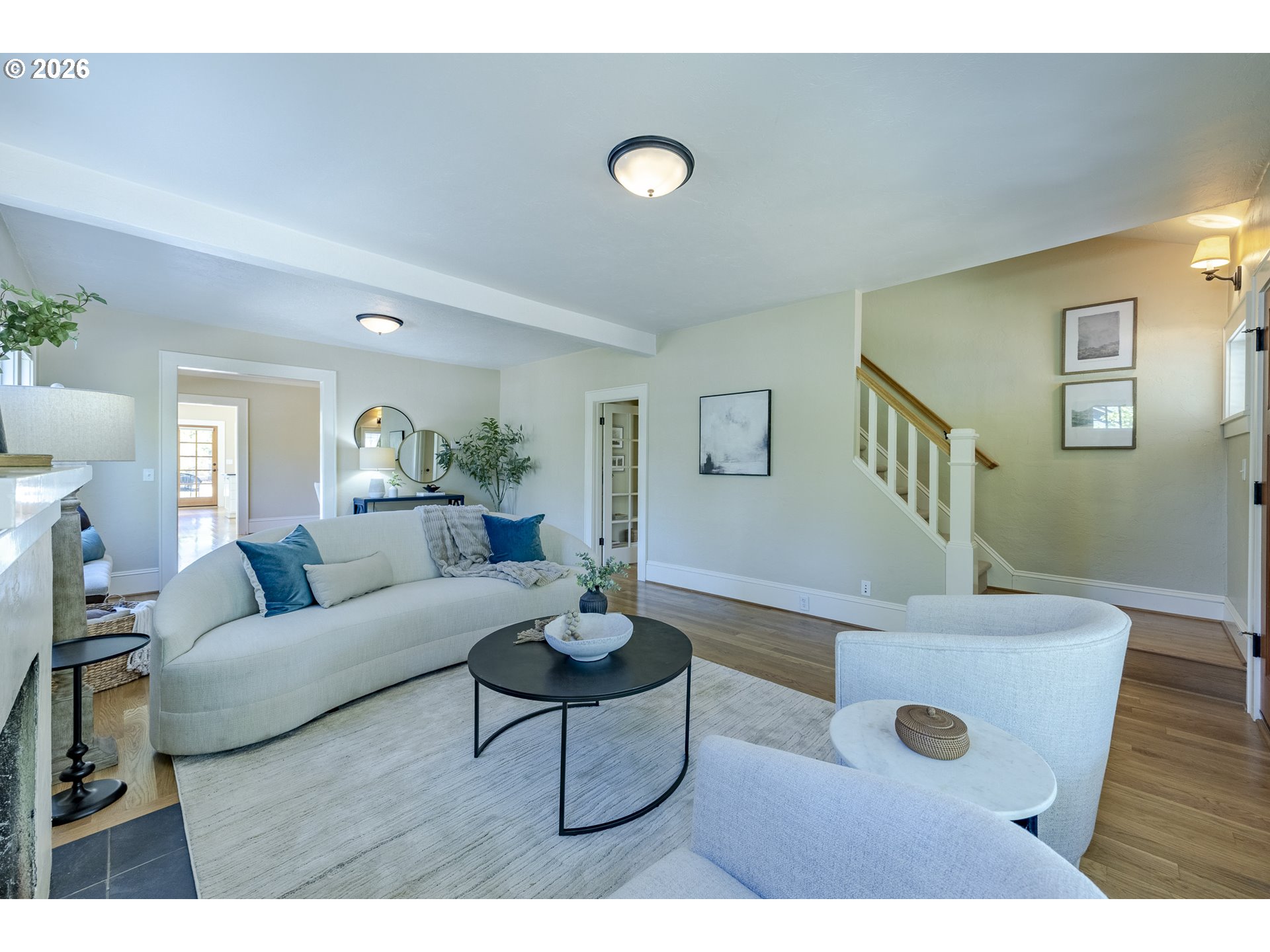 1545 Villard St Property Photo 6