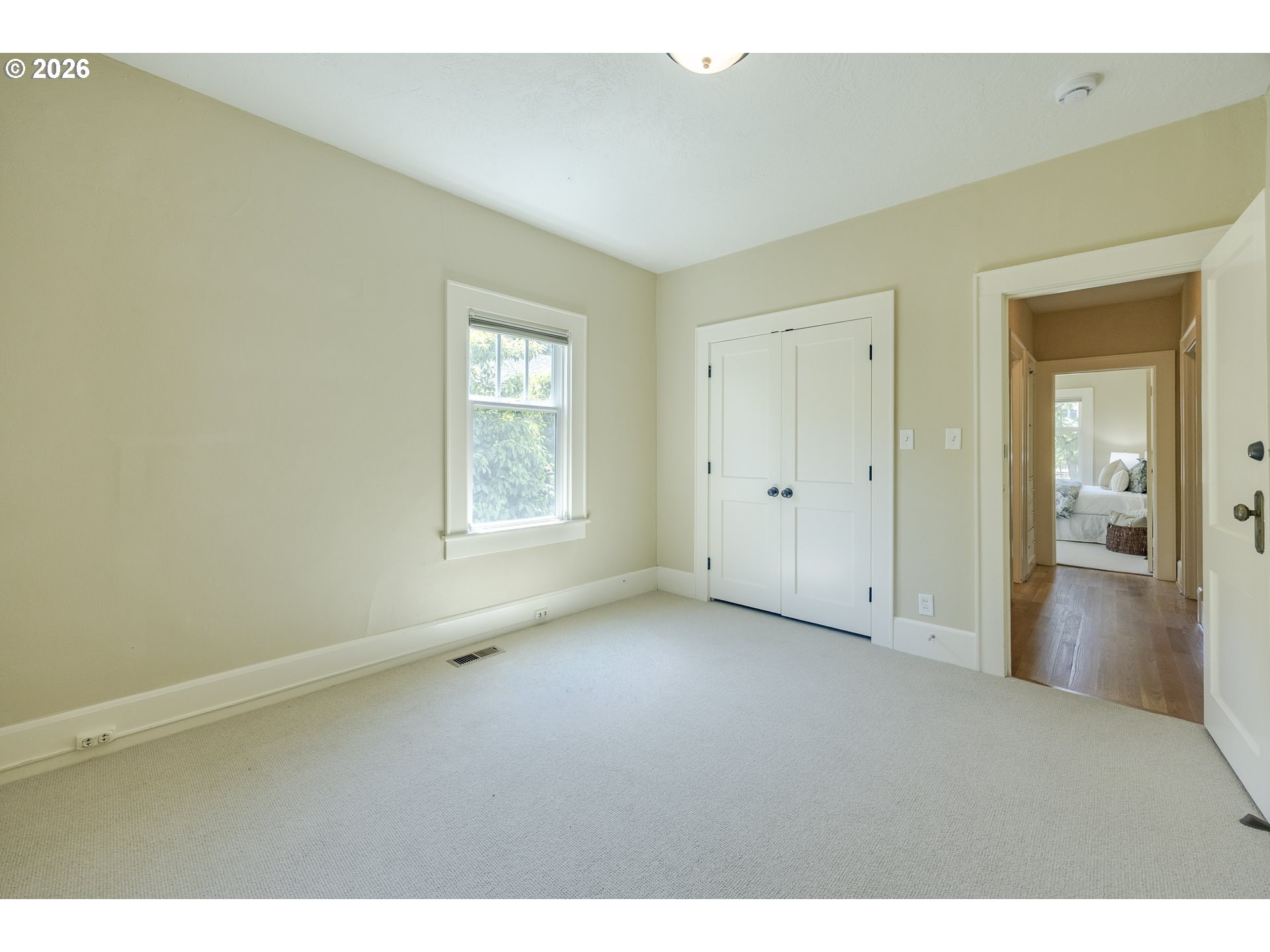 1545 Villard St Property Photo 21