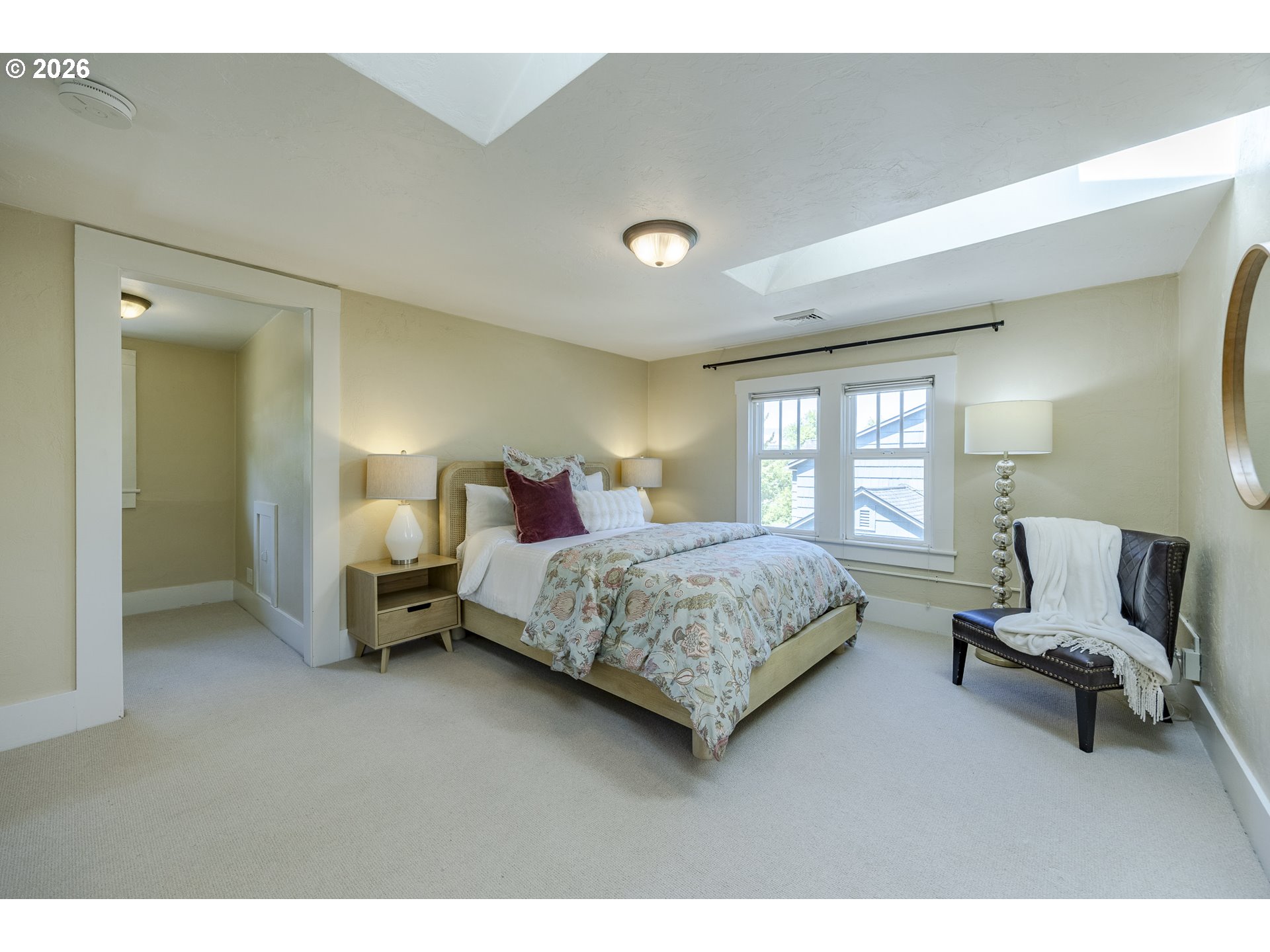 1545 Villard St Property Photo 22