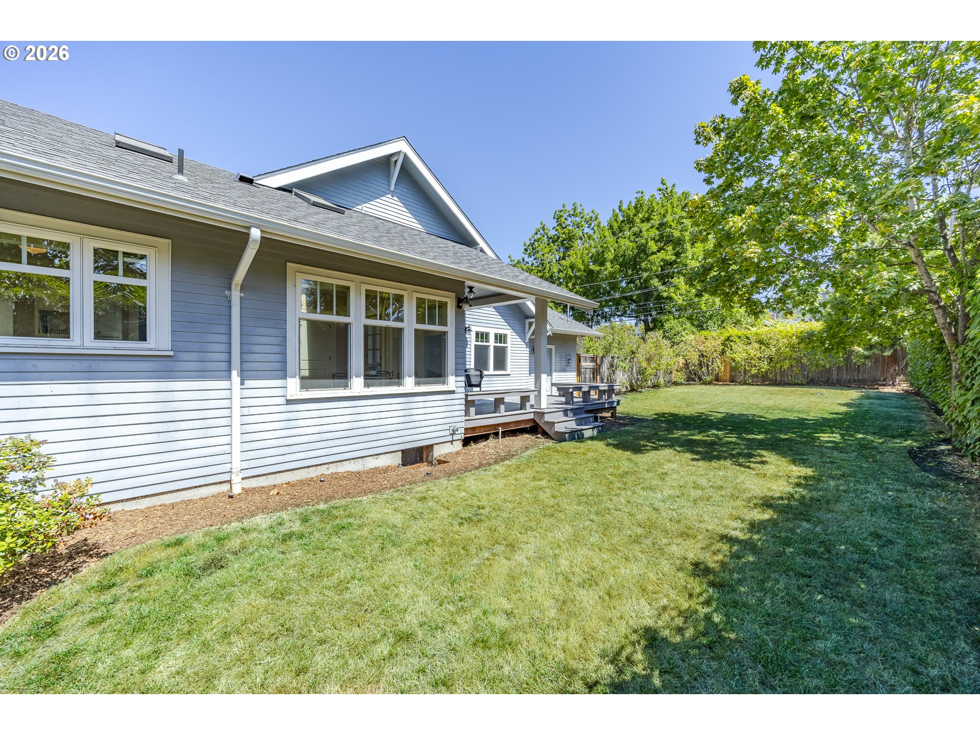 1545 Villard St Property Photo 34