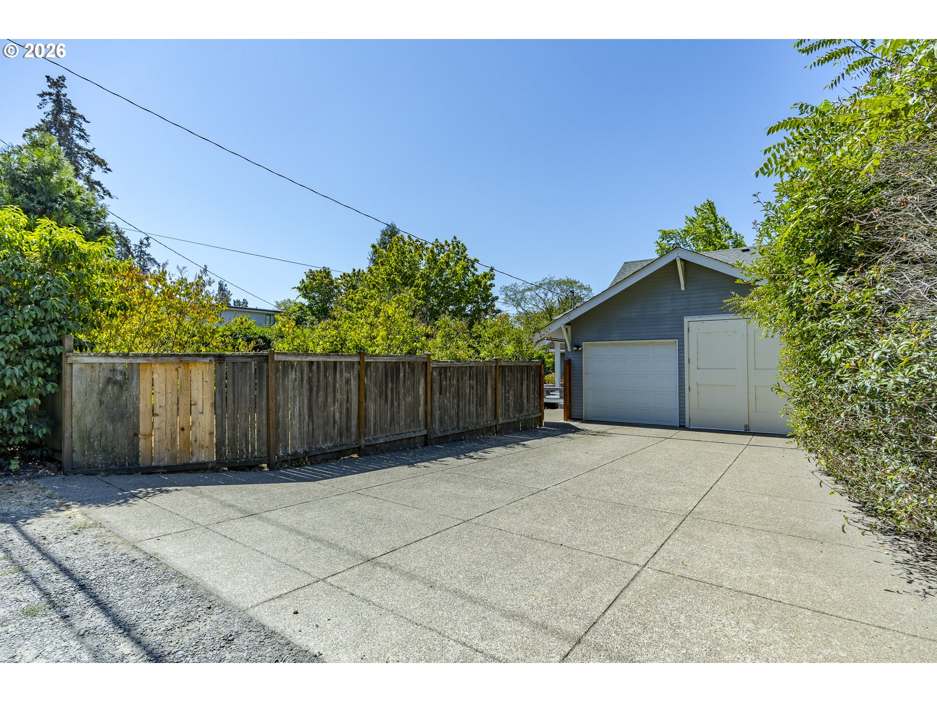 1545 Villard St Property Photo 36
